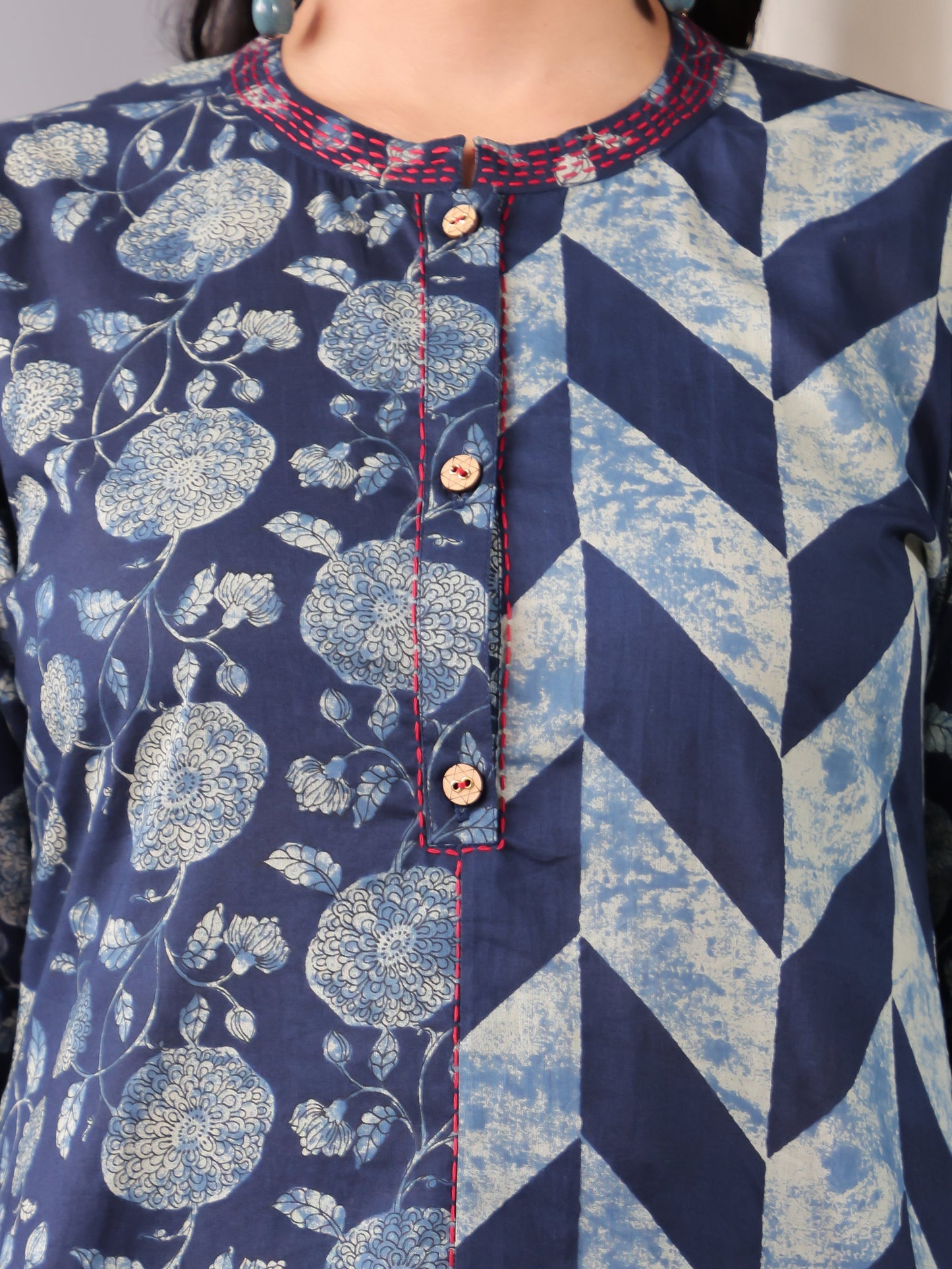 Embroidered Soft Cotton Geometric Straight Blue Kurta