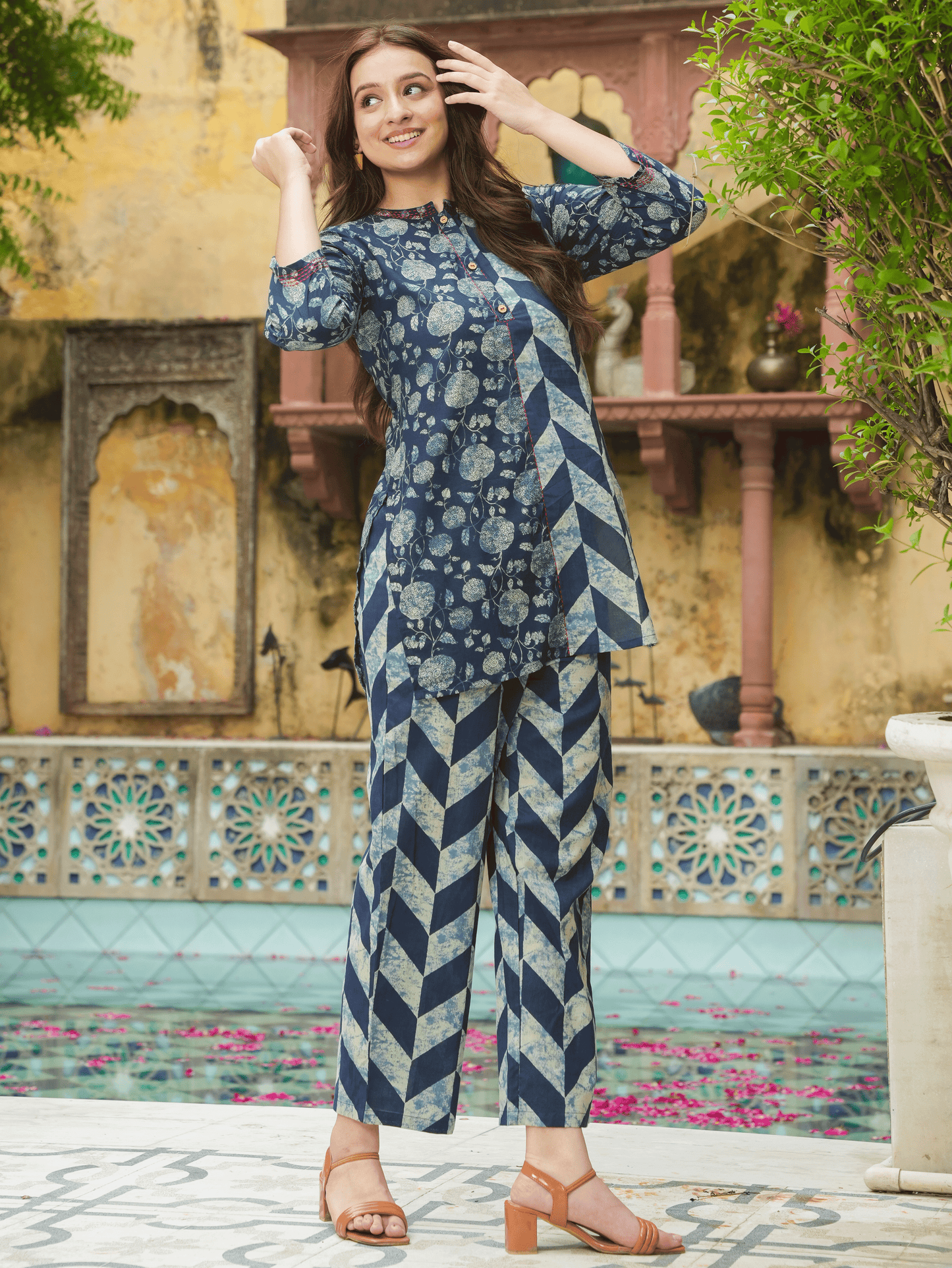 Embroidered Soft Cotton Geometric Straight Blue Kurta
