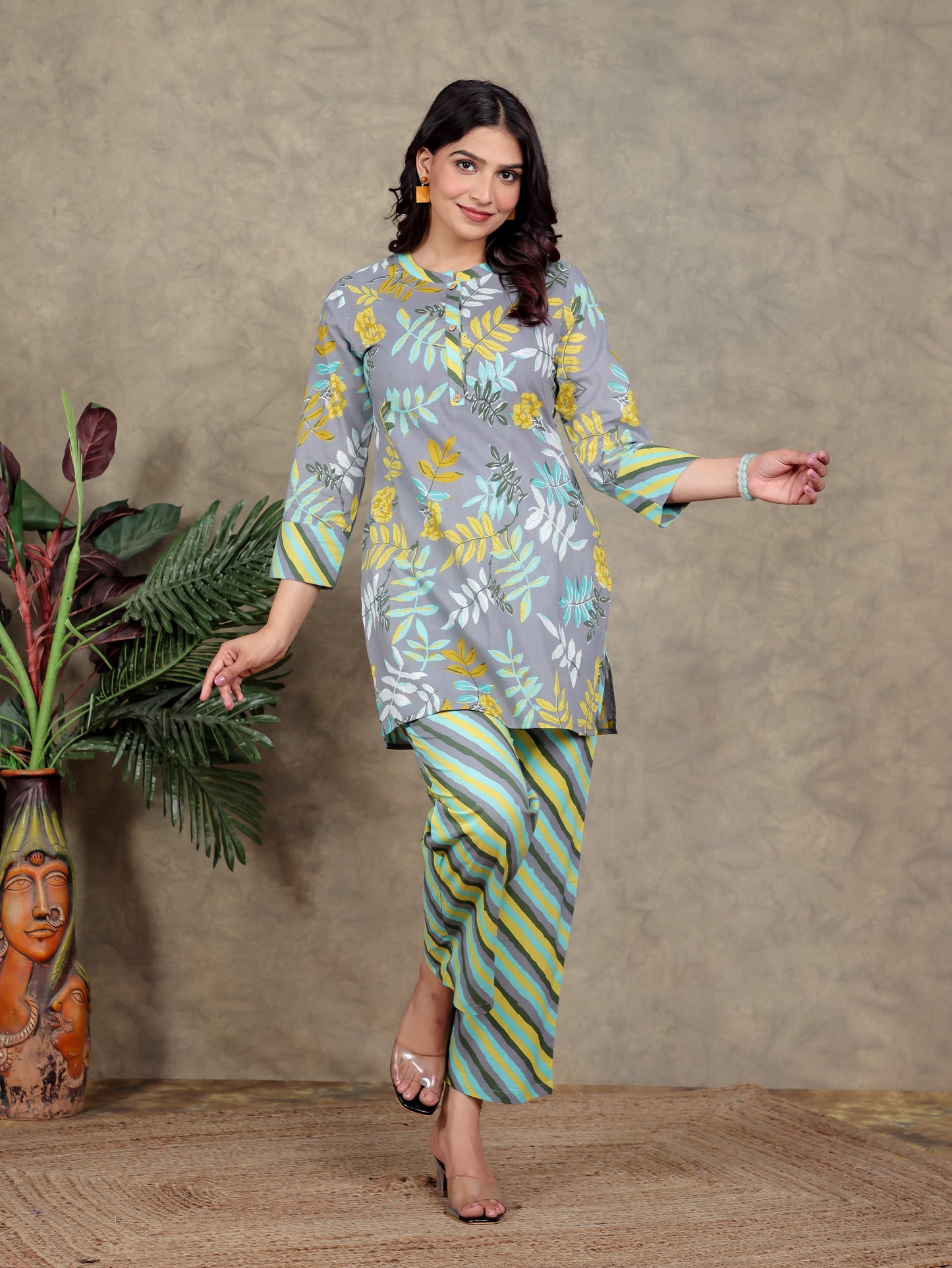 Soft Cotton Foliage Straight Grey Kurta