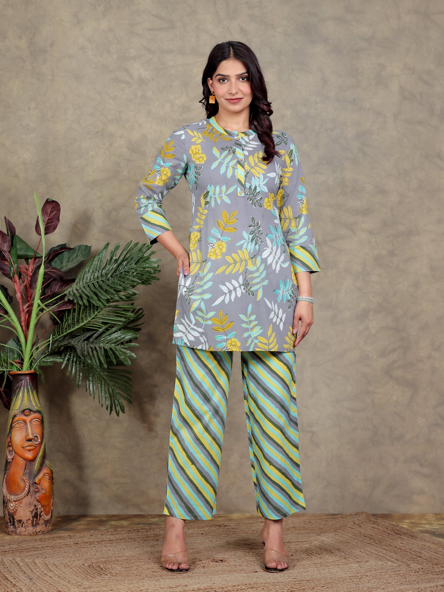 Soft Cotton Foliage Straight Grey Kurta