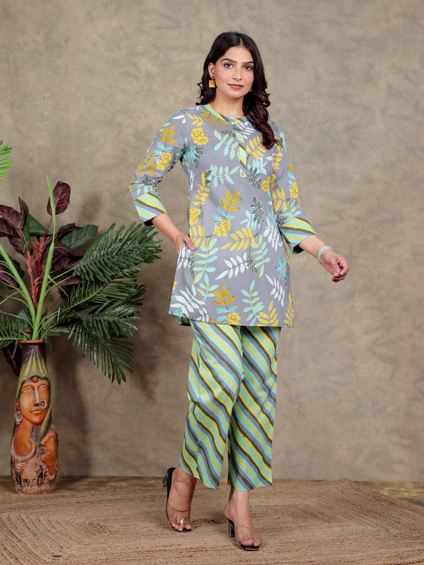Soft Cotton Foliage Straight Grey Kurta