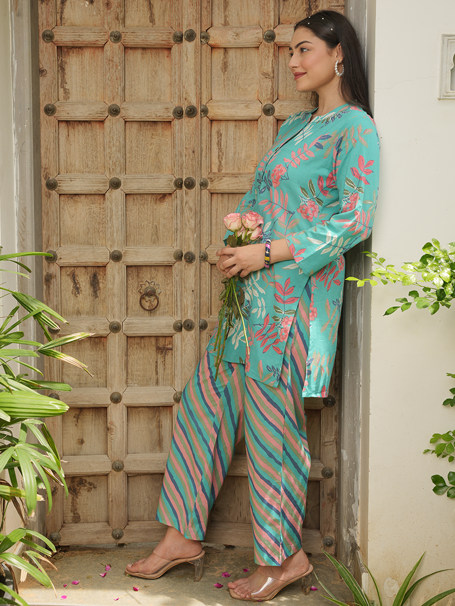 Soft Cotton Foliage Straight Turquoise Blue Kurta