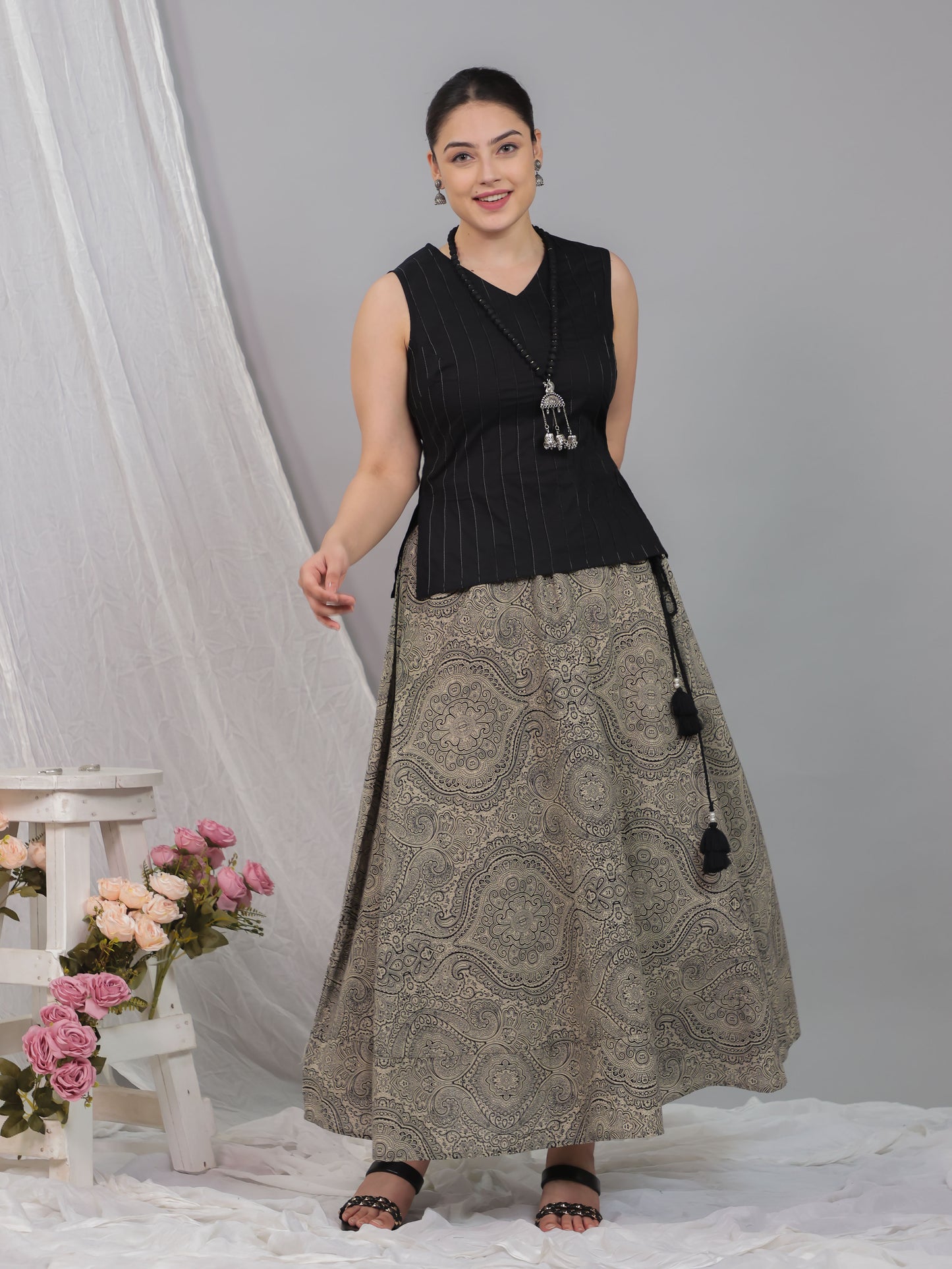 Soft Cotton Solid Straight Black Kurta (With Necklace)