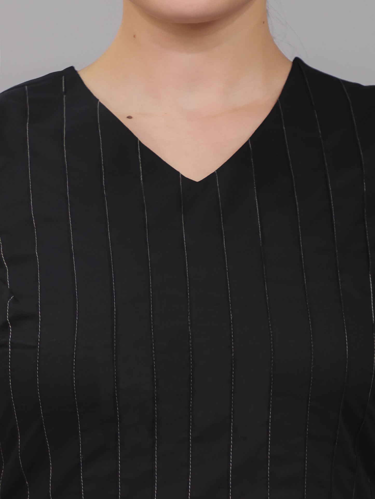 Soft Cotton Solid Straight Black Kurta (With Necklace)