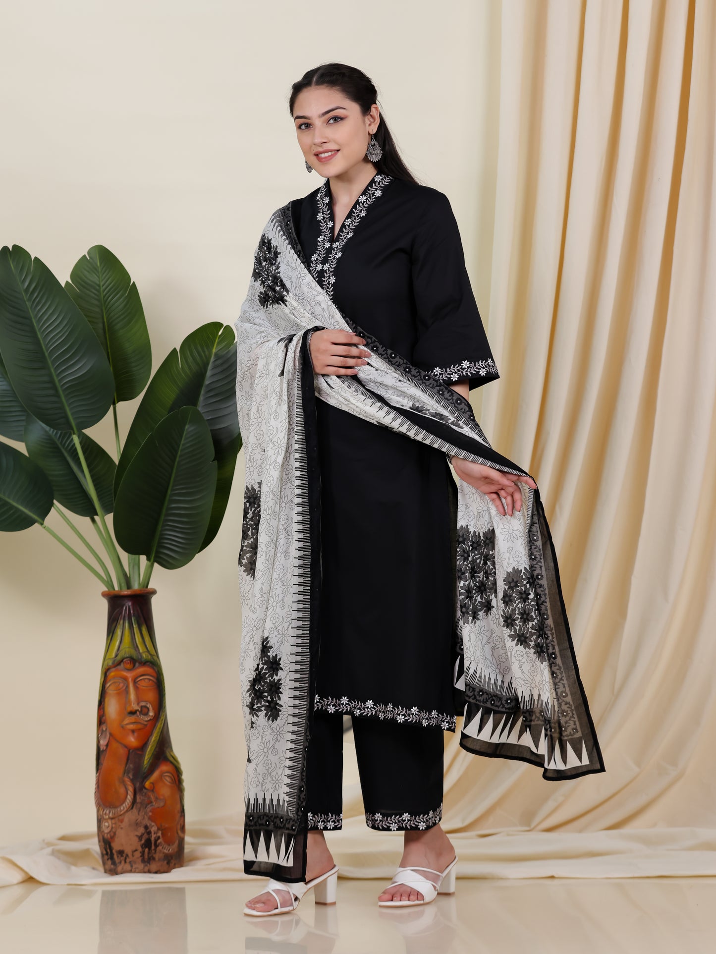 Embroidered Soft Cotton Solid A-line Black Kurta
