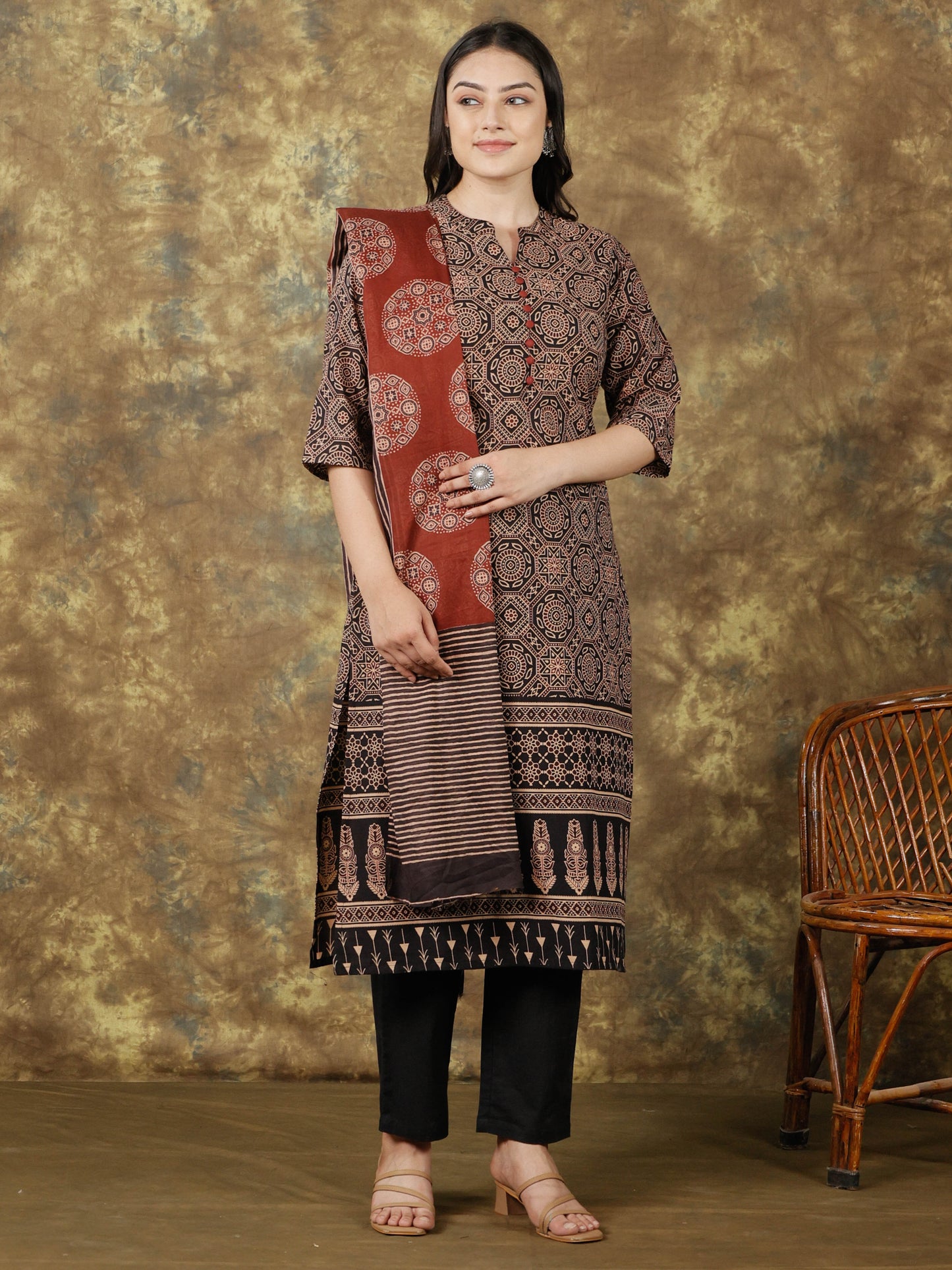 Soft Cotton Geometric Straight Black Kurta