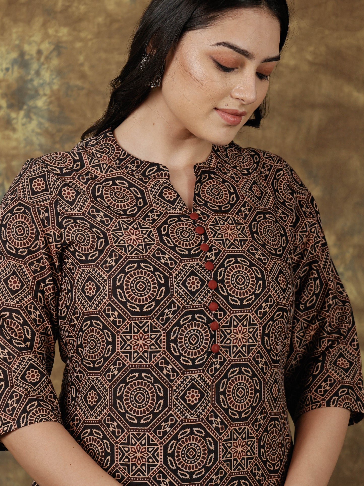 Soft Cotton Geometric Straight Black Kurta