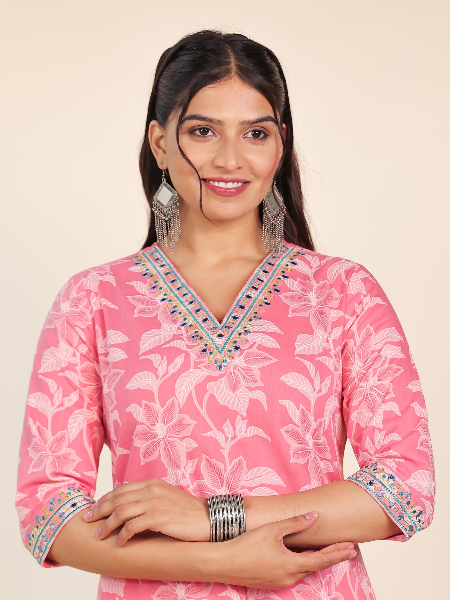 Embroidered Soft Cotton Floral Straight Peach Kurta