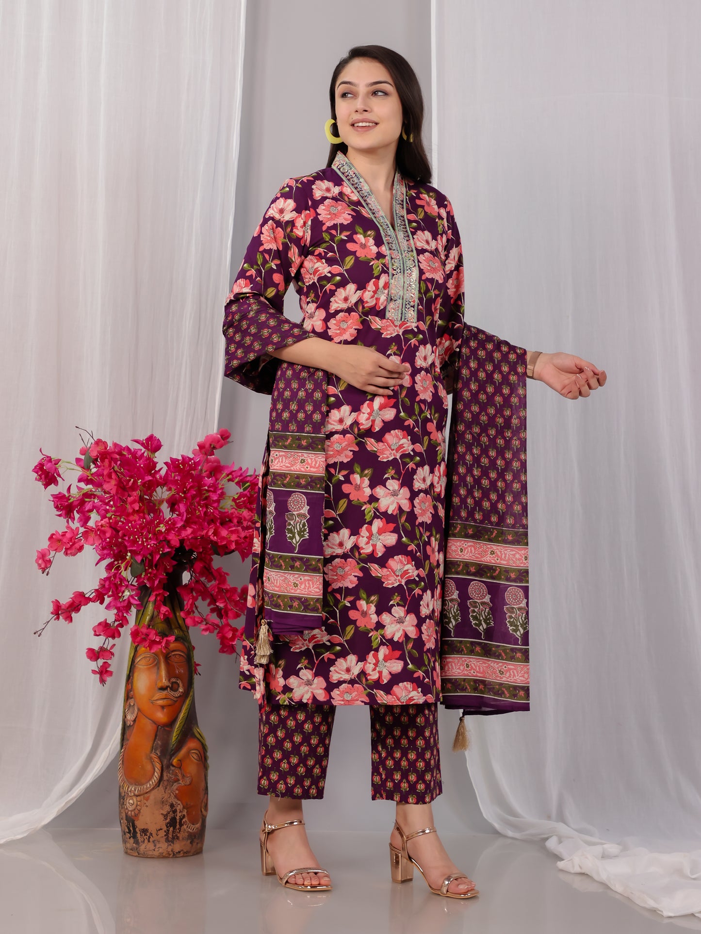 Embroidered Soft Cotton Floral Straight Wine Kurta