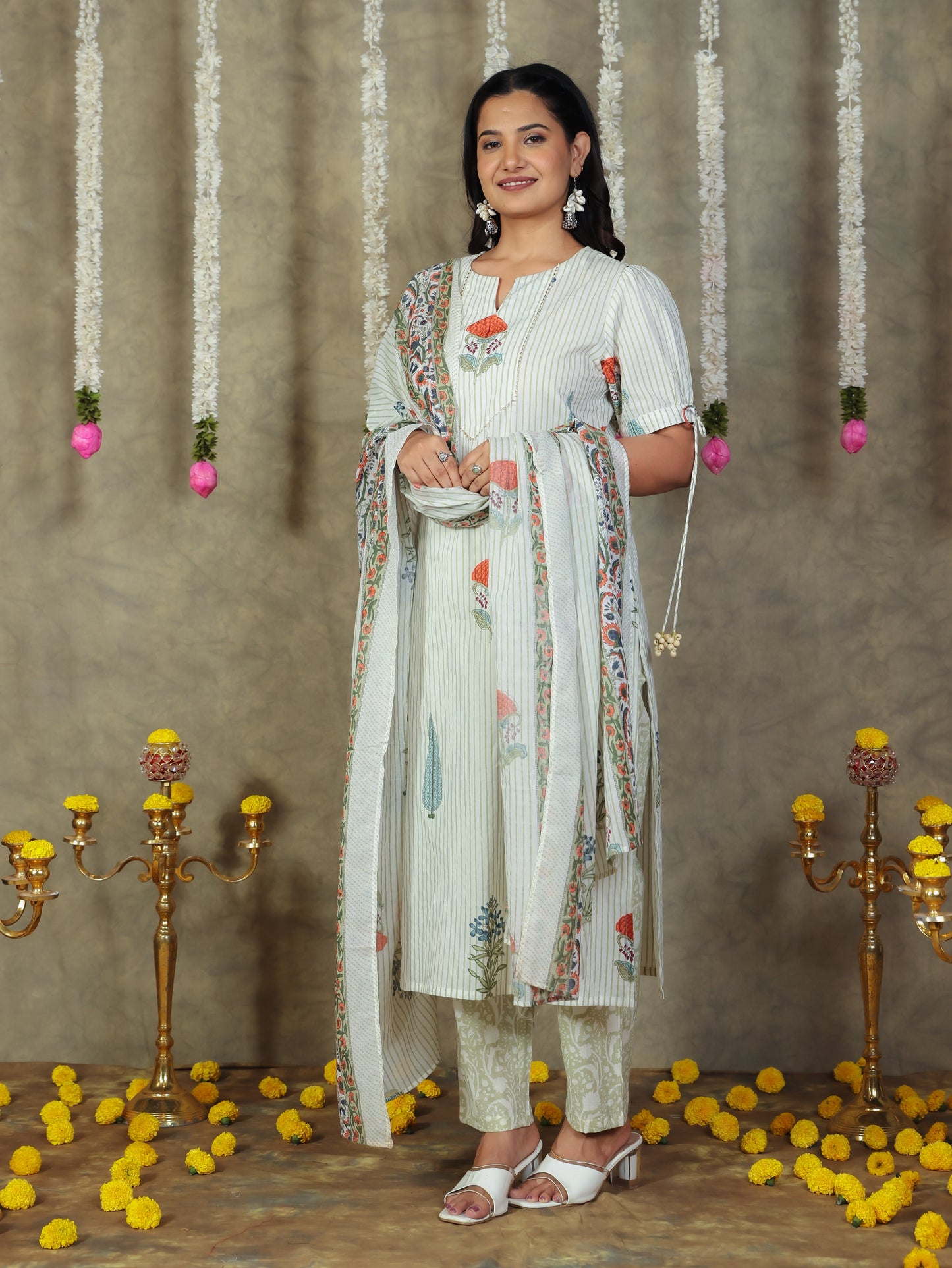 Cotton Voile Floral Off White Dupatta