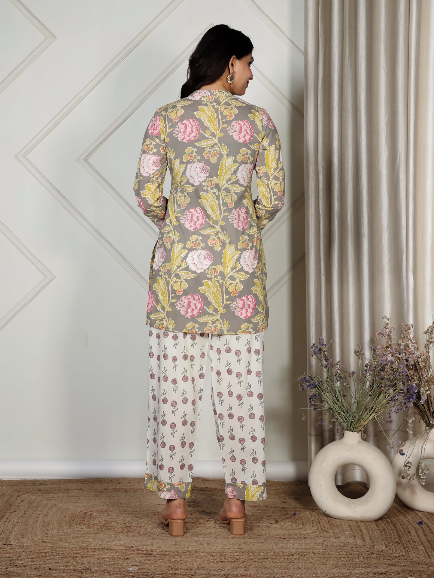 Soft Cotton Floral Straight Grey Kurta
