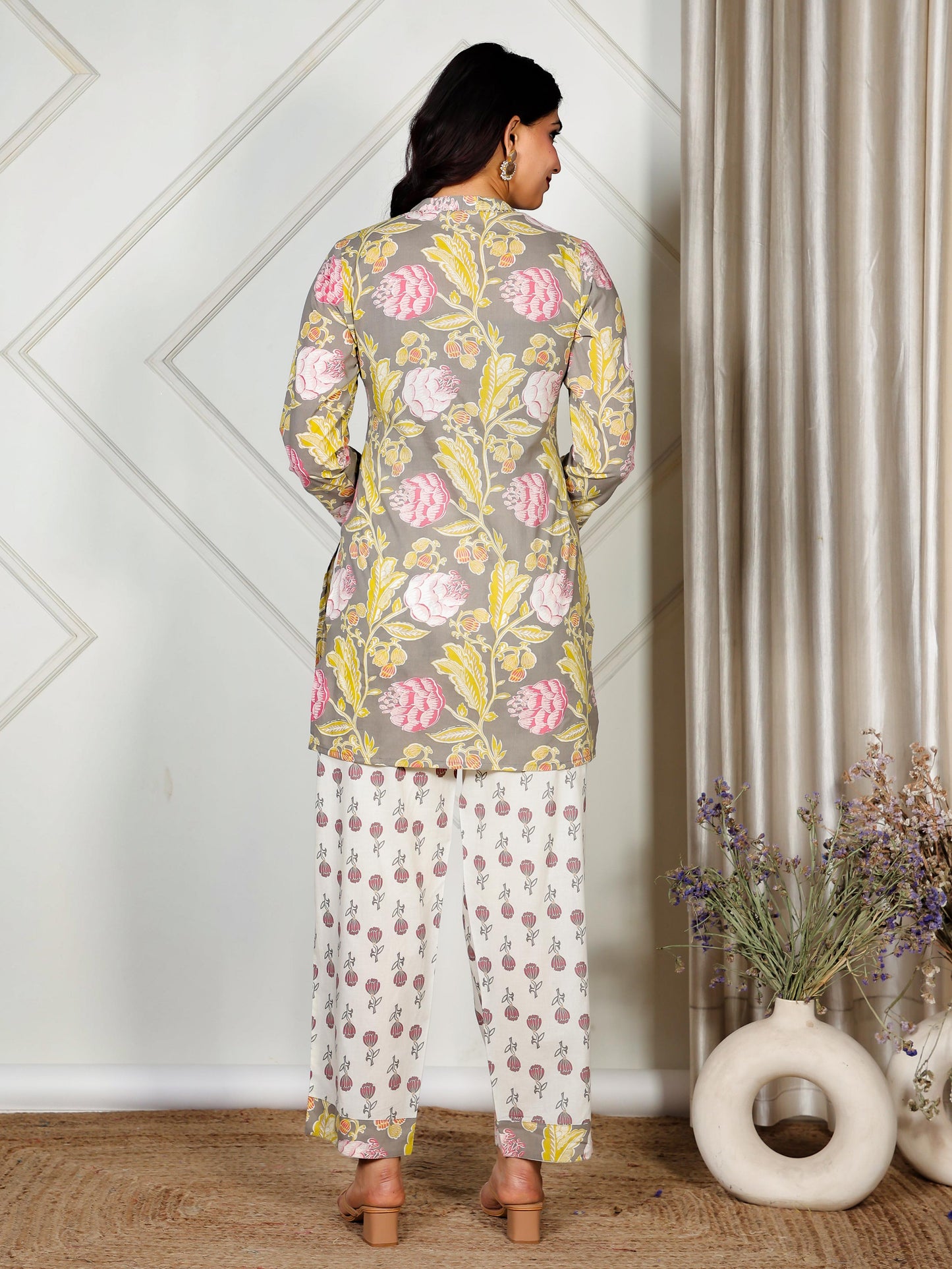 Soft Cotton Floral Straight Grey Kurta