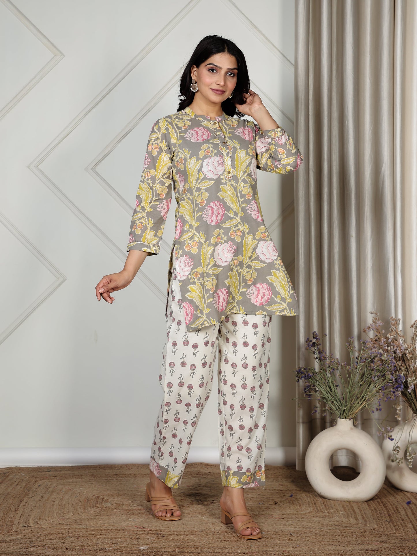 Soft Cotton Floral Straight Grey Kurta