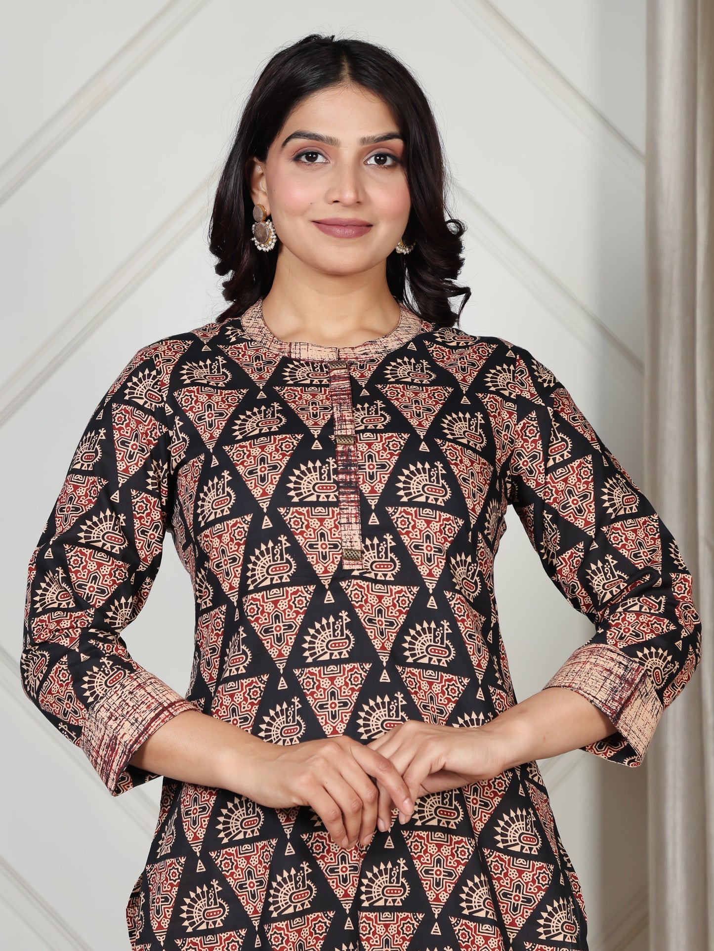 Soft Cotton Geometric Straight Black Kurta