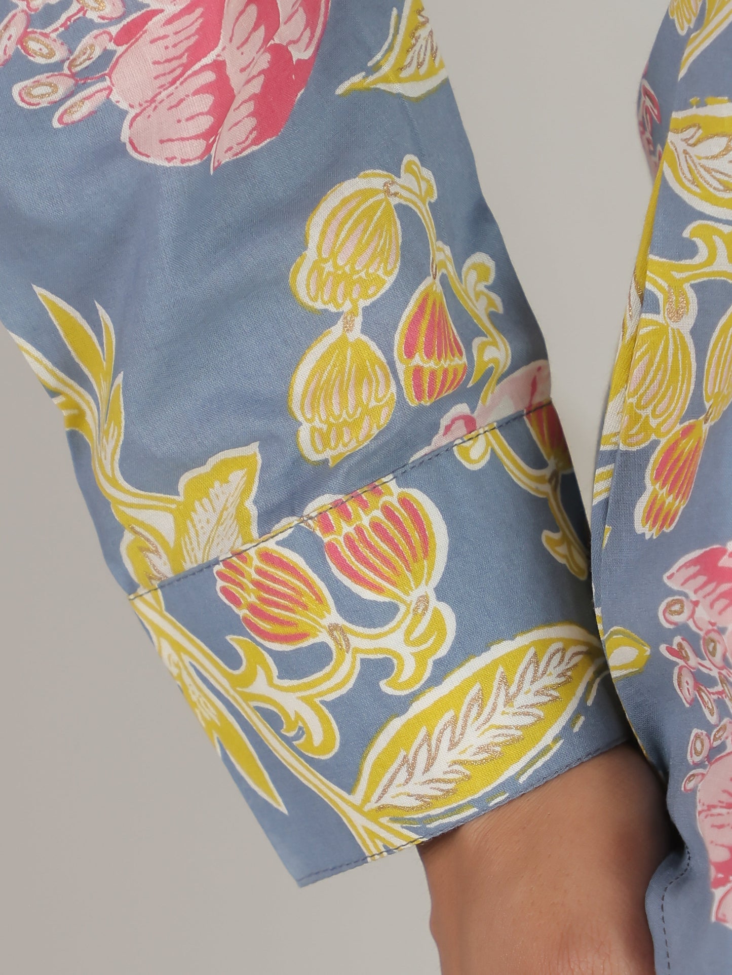 Soft Cotton Floral Straight Blue Top