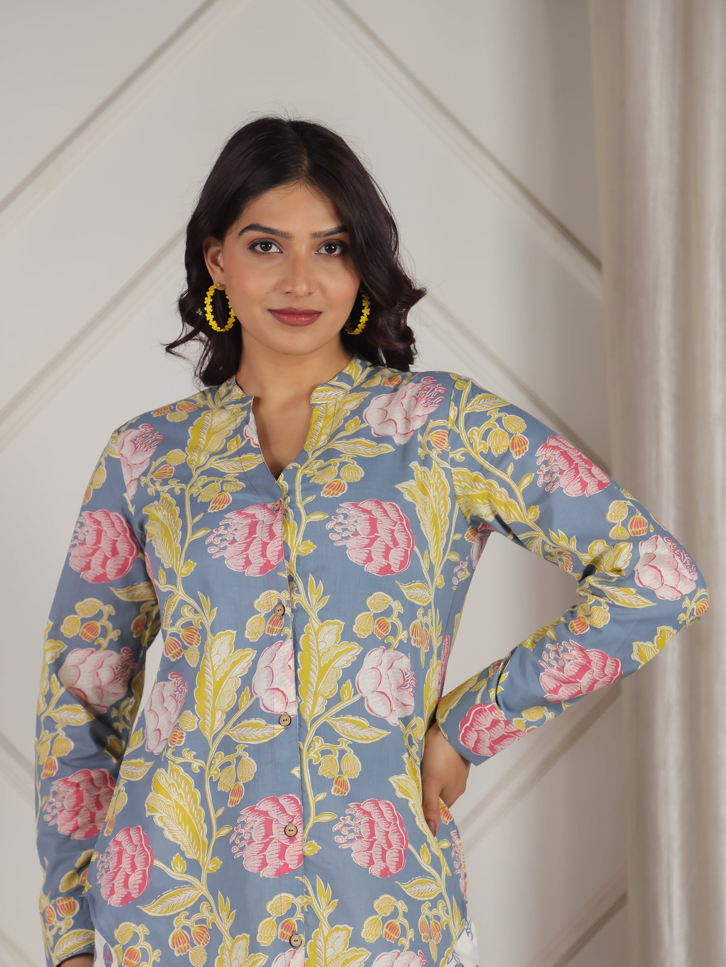 Soft Cotton Floral Straight Blue Top