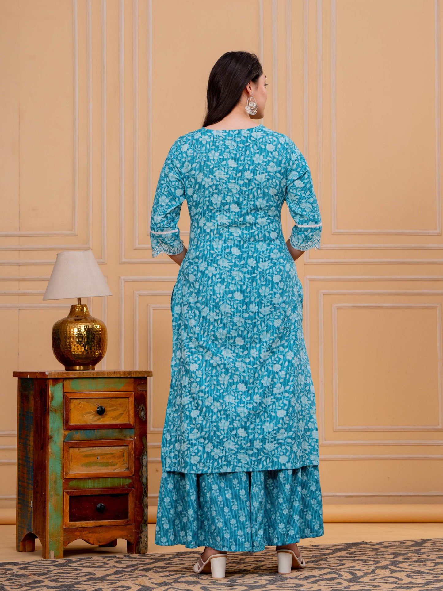 Embroidered Soft Cotton Floral Straight Turquoise Kurta