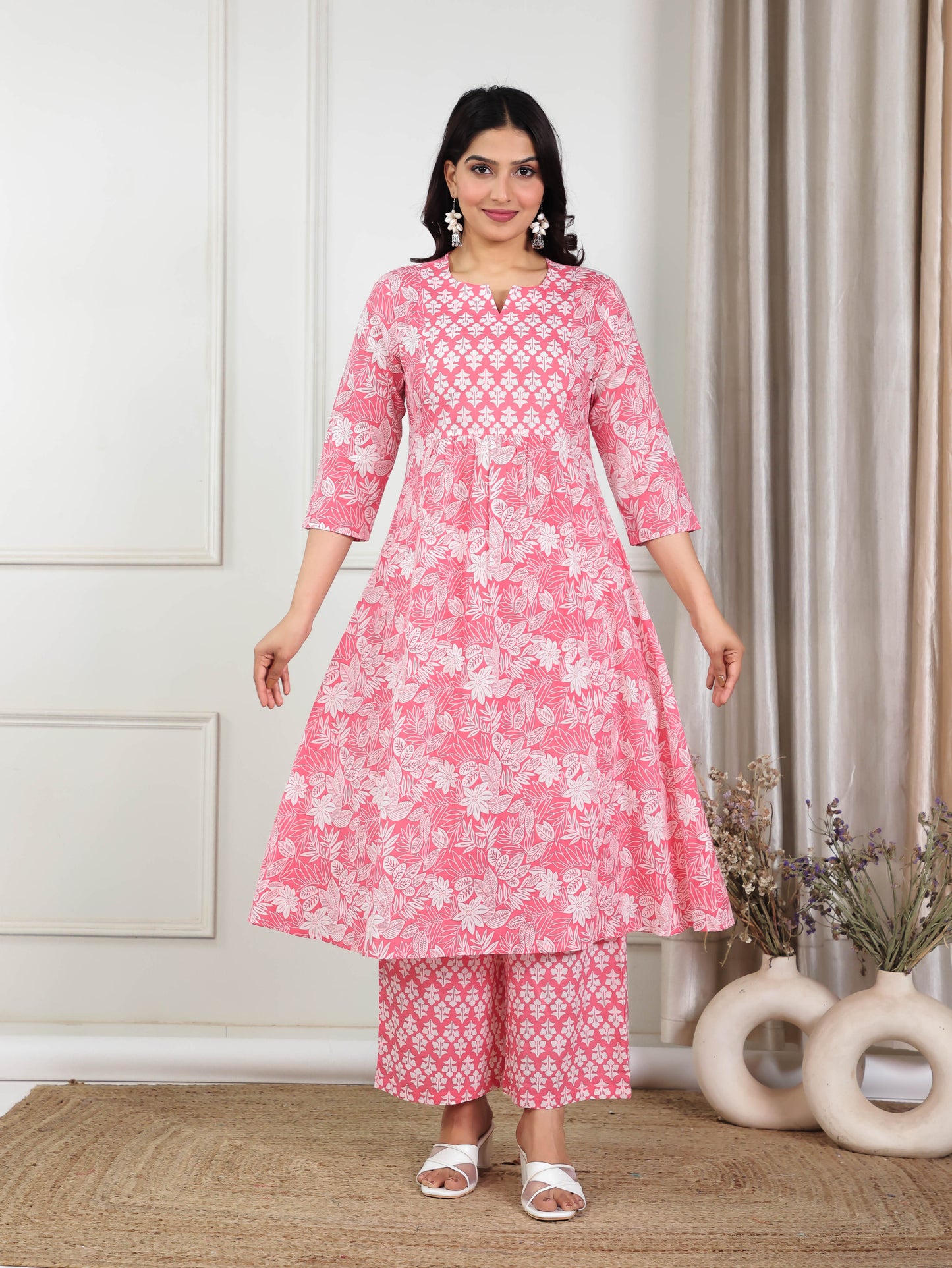 Soft Cotton Floral Panelled Pink Kurta