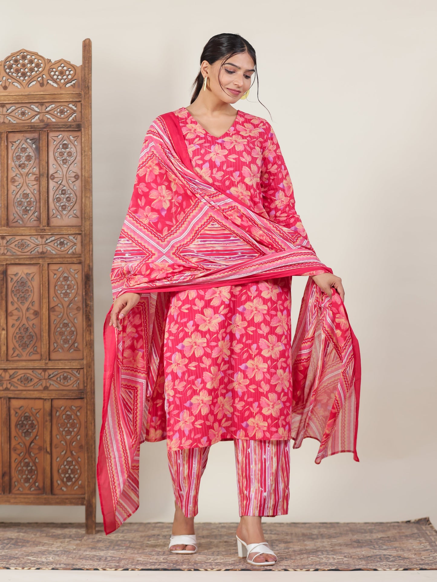 Soft Cotton Floral Straight Pink Kurta