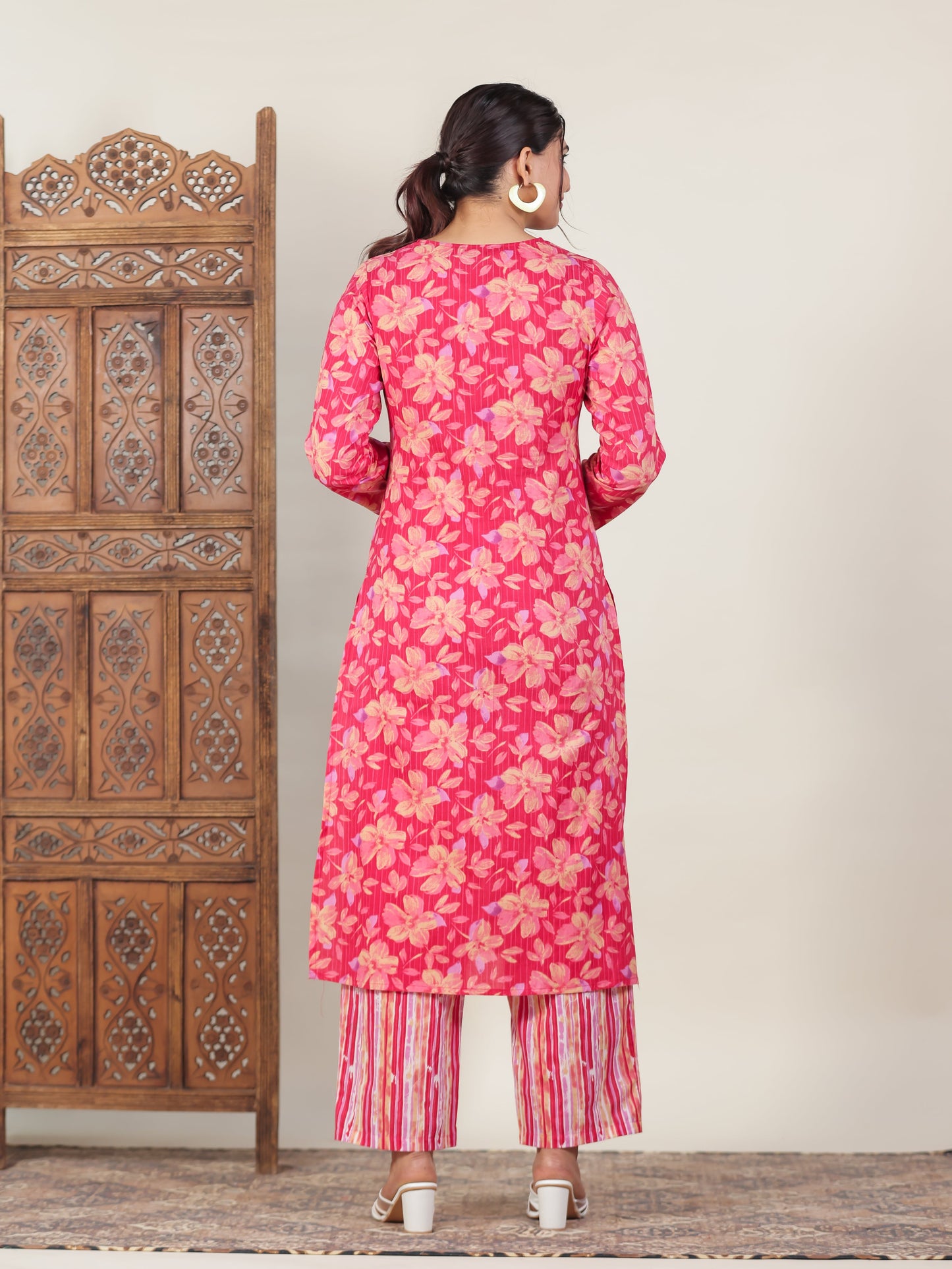Soft Cotton Floral Straight Pink Kurta