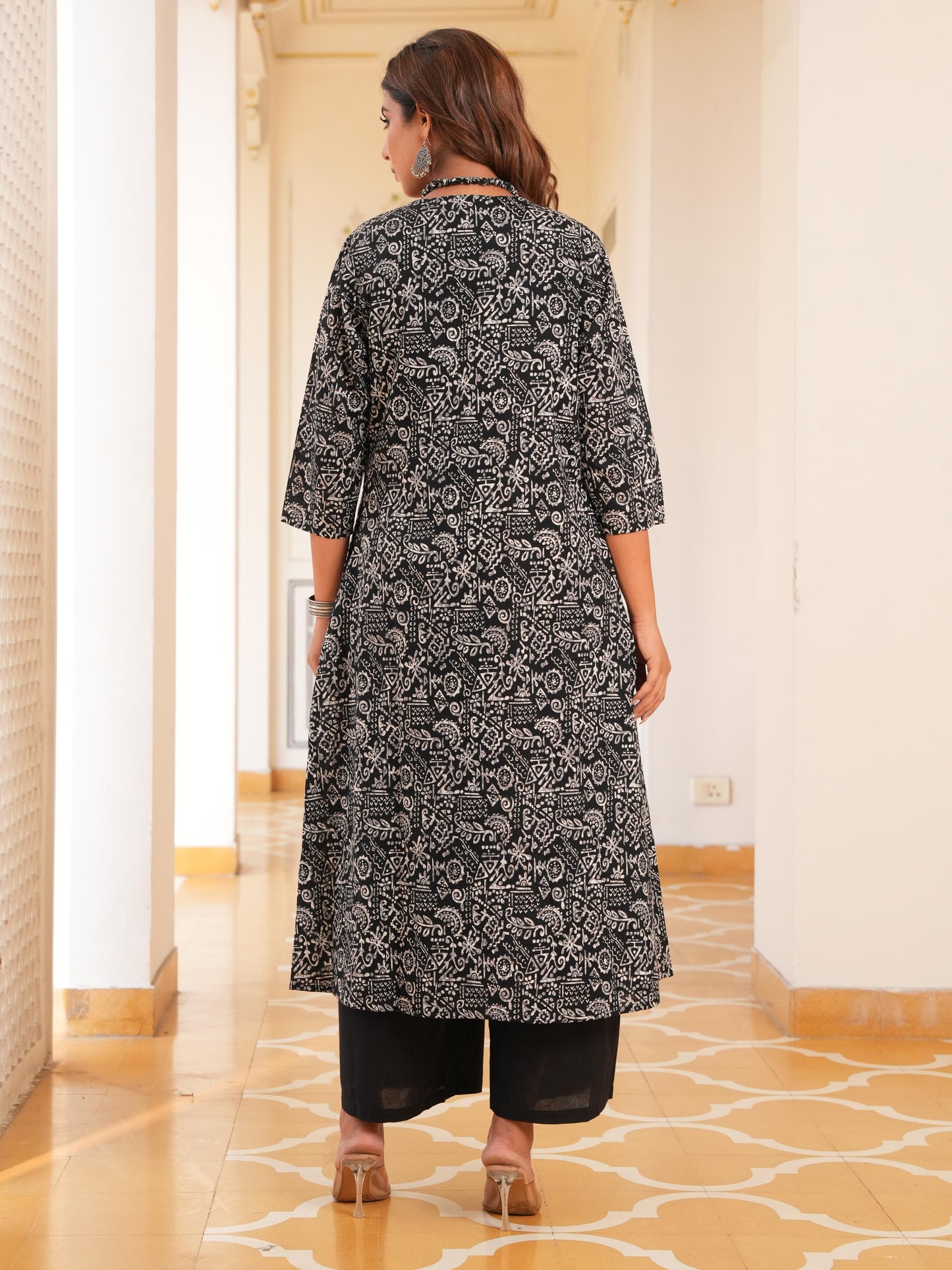 Soft Cotton Solid Straight Black Kurta