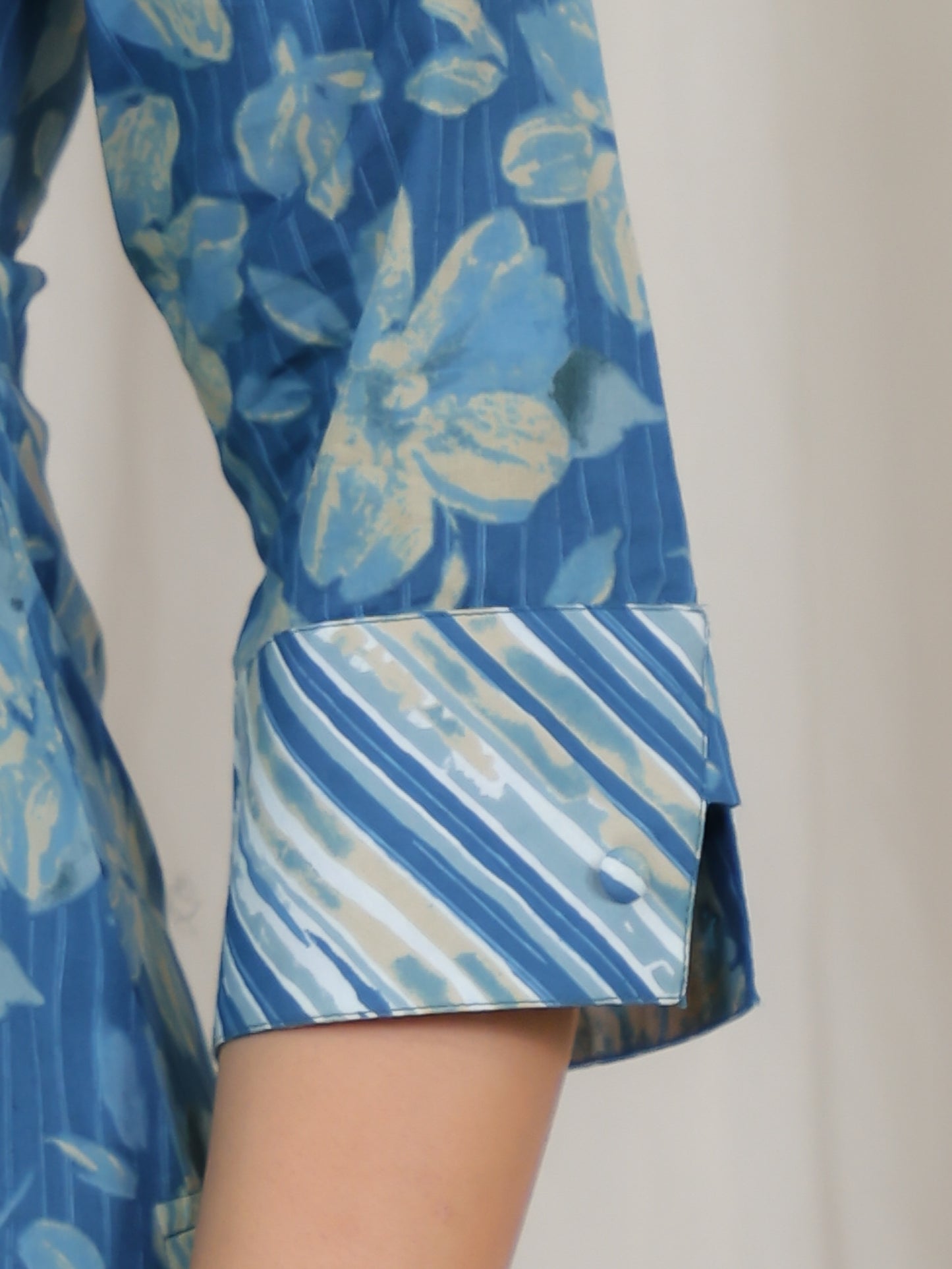 Soft Cotton Floral Straight Blue Kurta
