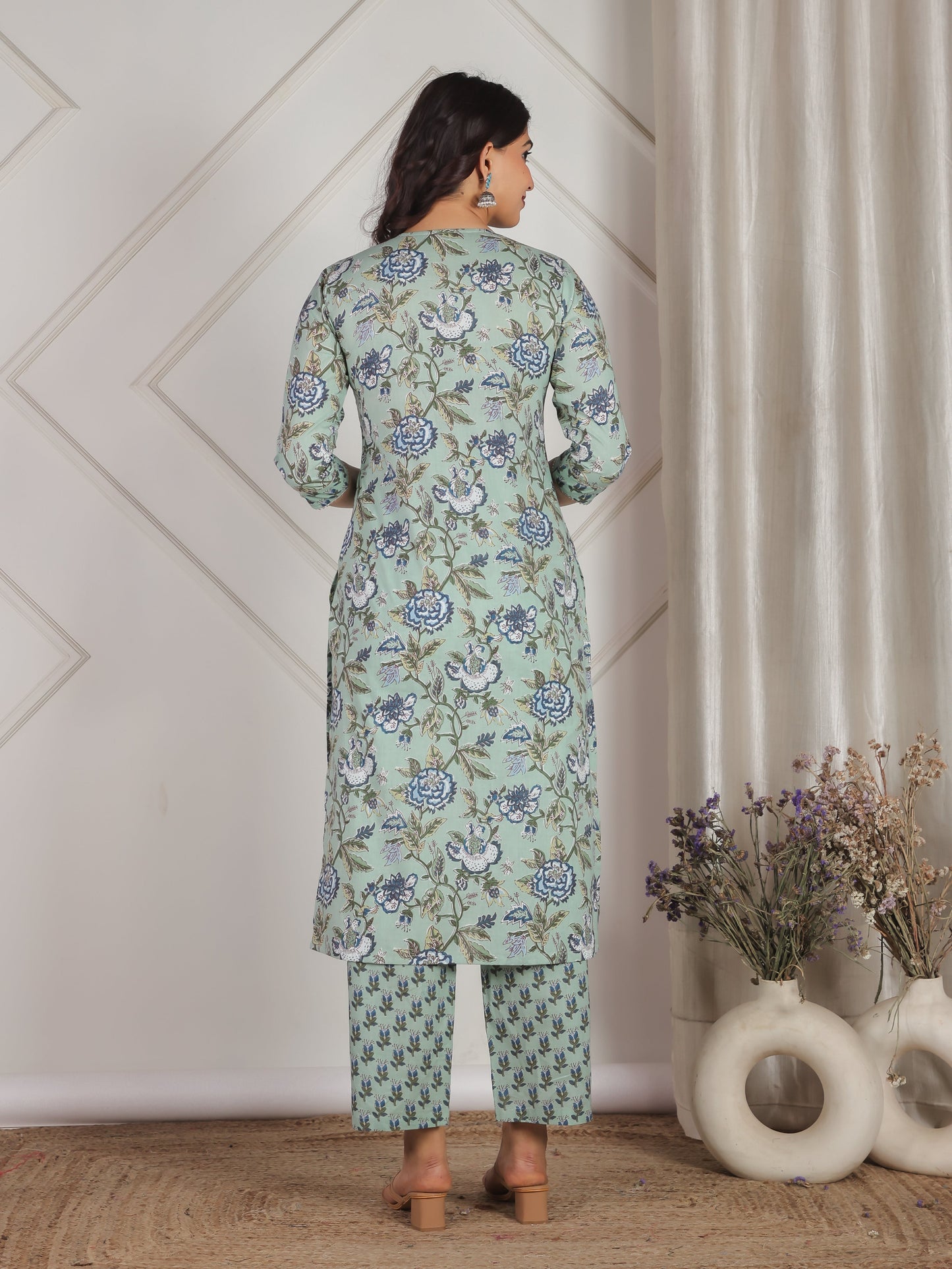 Soft Cotton Floral Straight Green Kurta