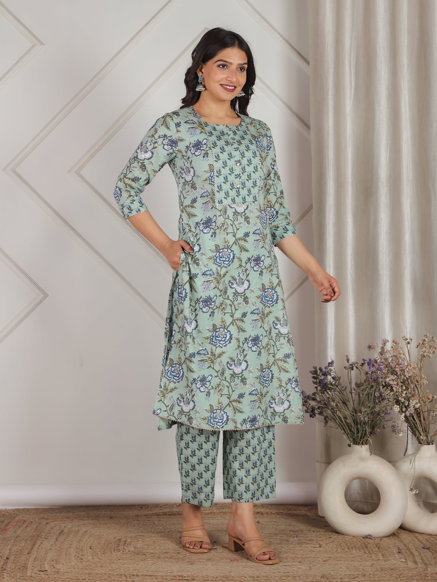 Soft Cotton Floral Straight Green Kurta