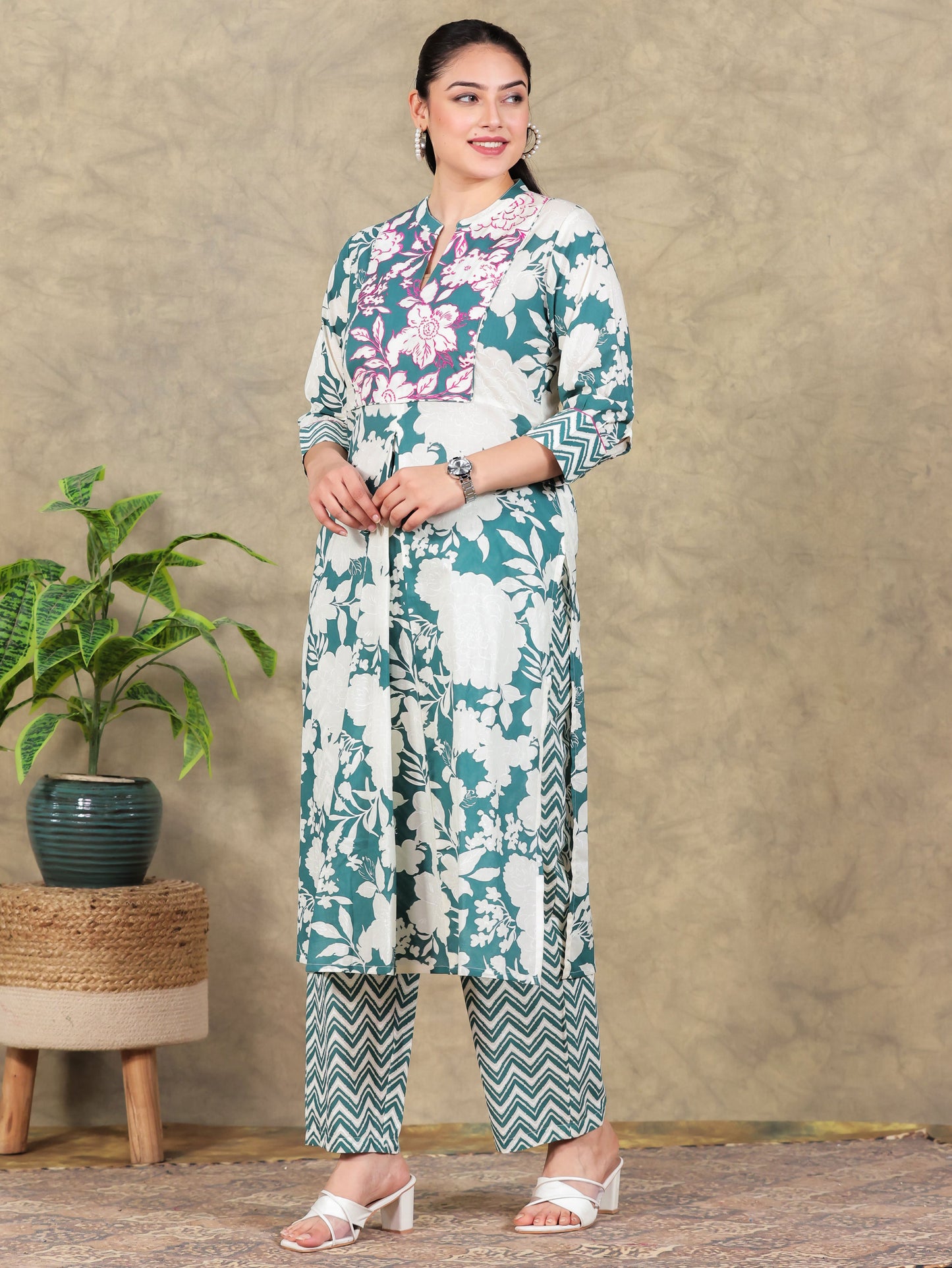 Embroidered Soft Cotton Floral A-line Green Kurta