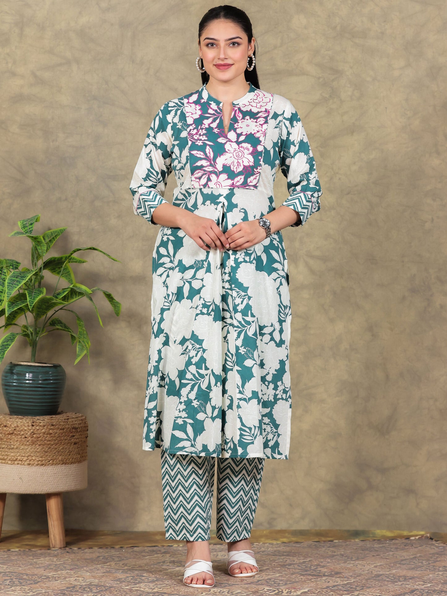 Embroidered Soft Cotton Floral A-line Green Kurta