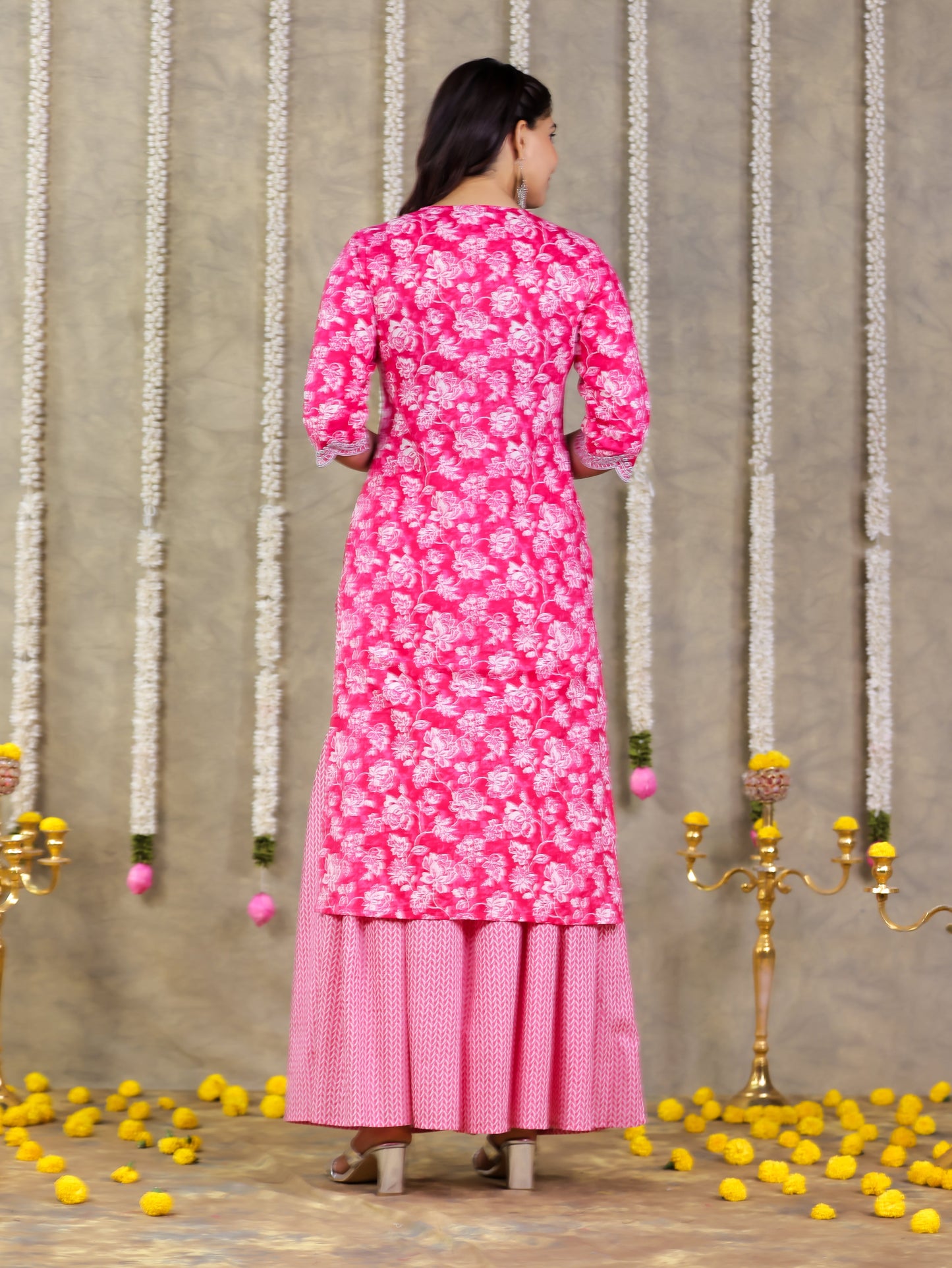 Embroidered Soft Cotton Floral Straight Pink Kurta