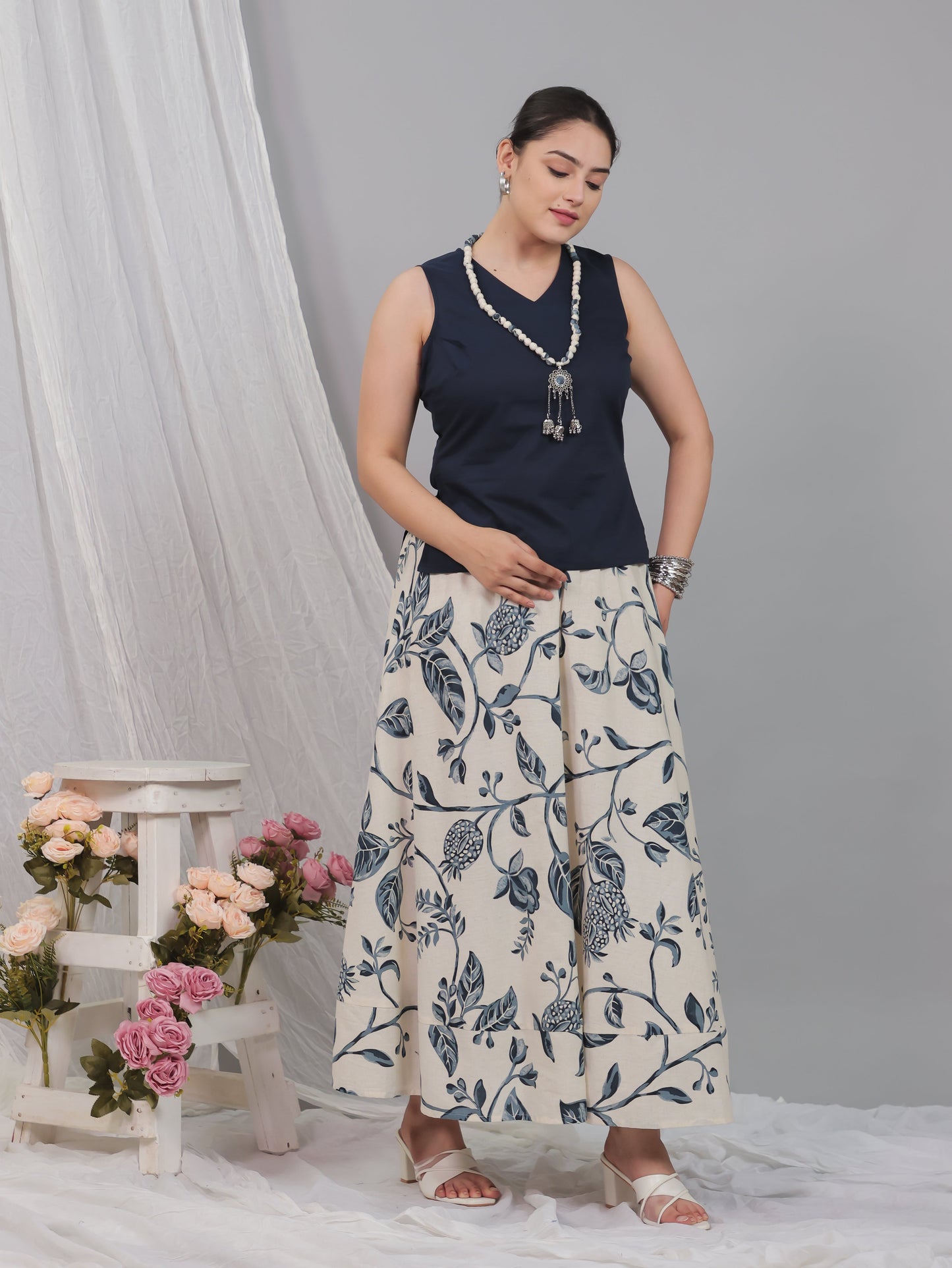 Soft Cotton Solid Straight Blue Kurti