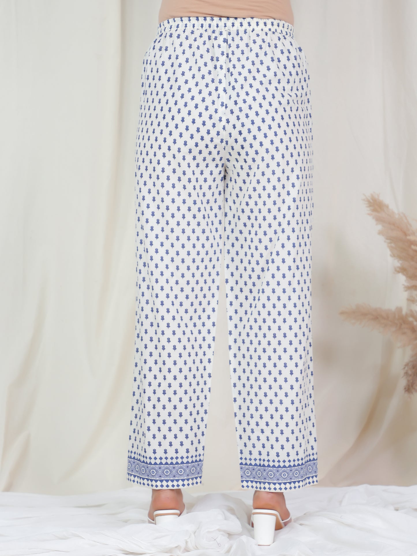 Soft Cotton Butti Off White Straight Trousers