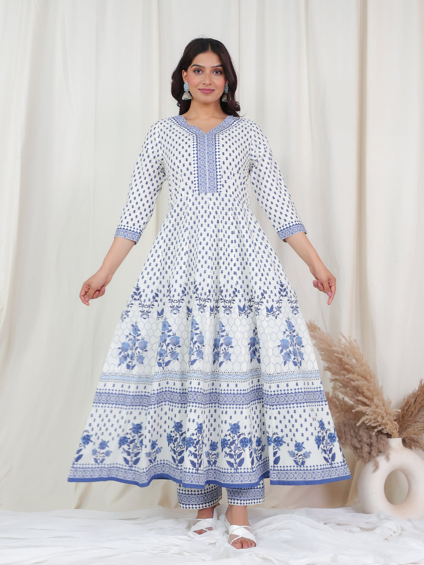 Soft Cotton Butti Anarkali Off White Kurta
