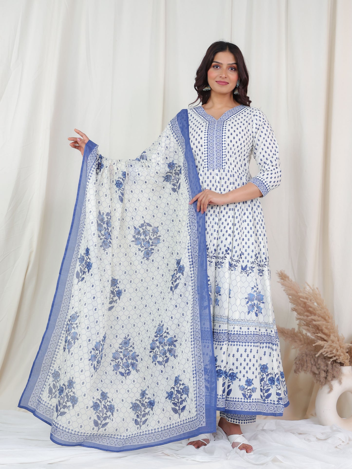 Soft Cotton Butti Anarkali Off White Kurta
