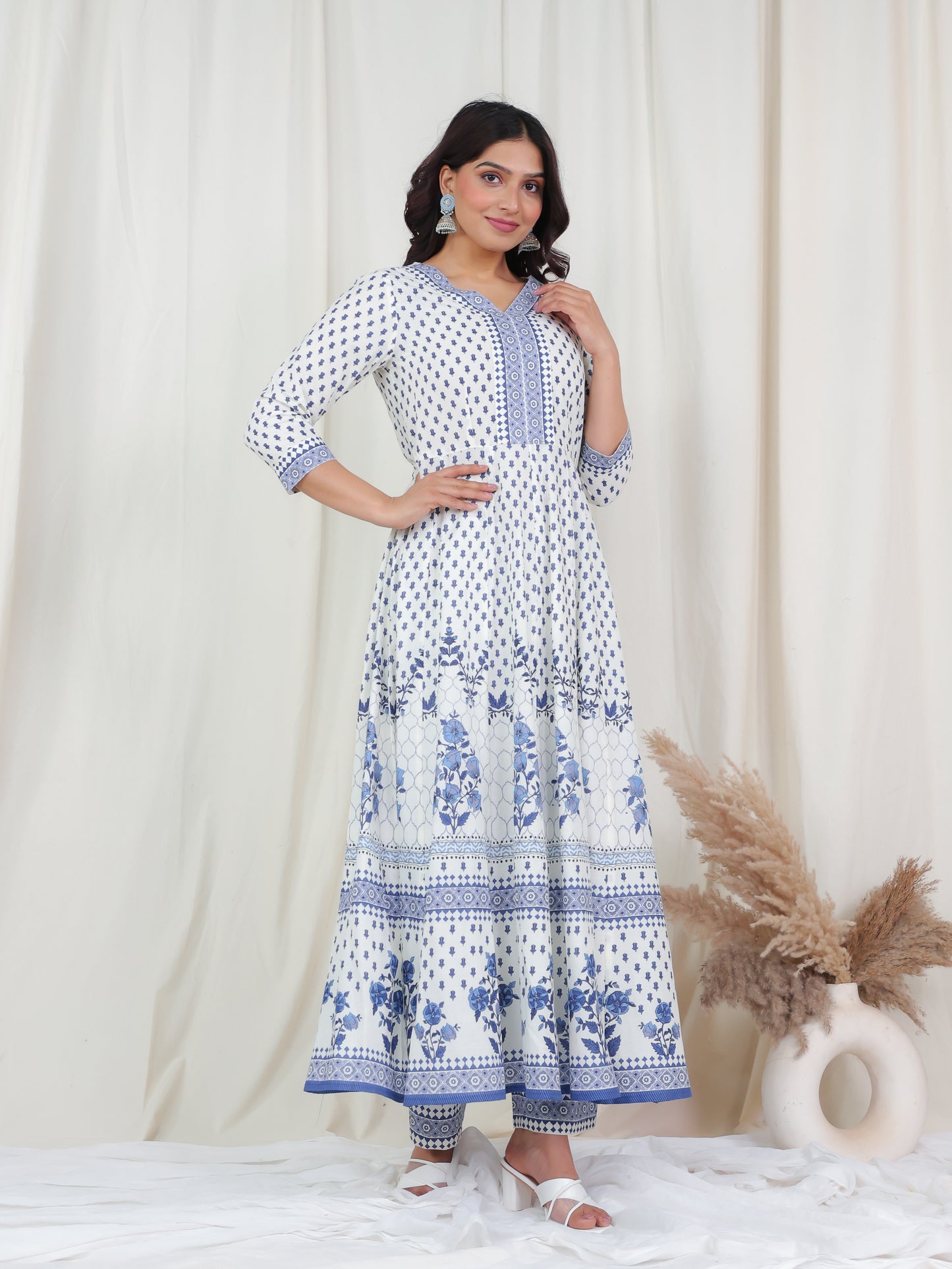 Soft Cotton Butti Anarkali Off White Kurta