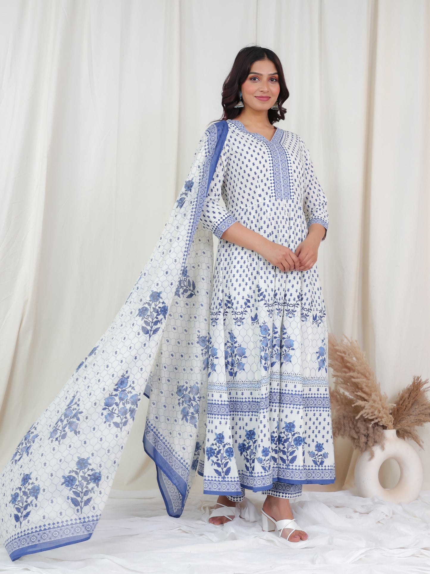 Soft Cotton Butti Anarkali Off White Kurta