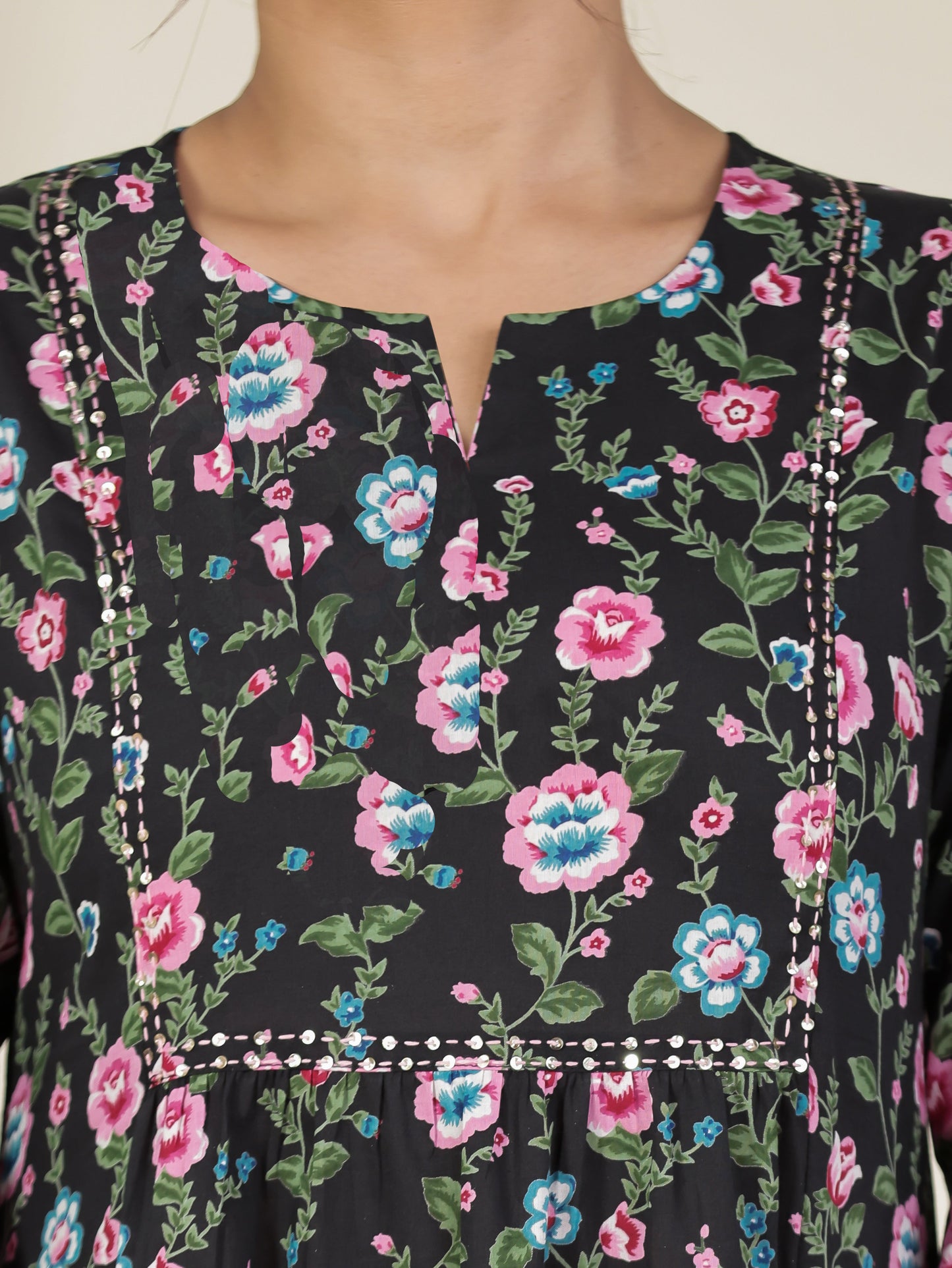 Embroidered Soft Cotton Floral Panelled Black Kurta