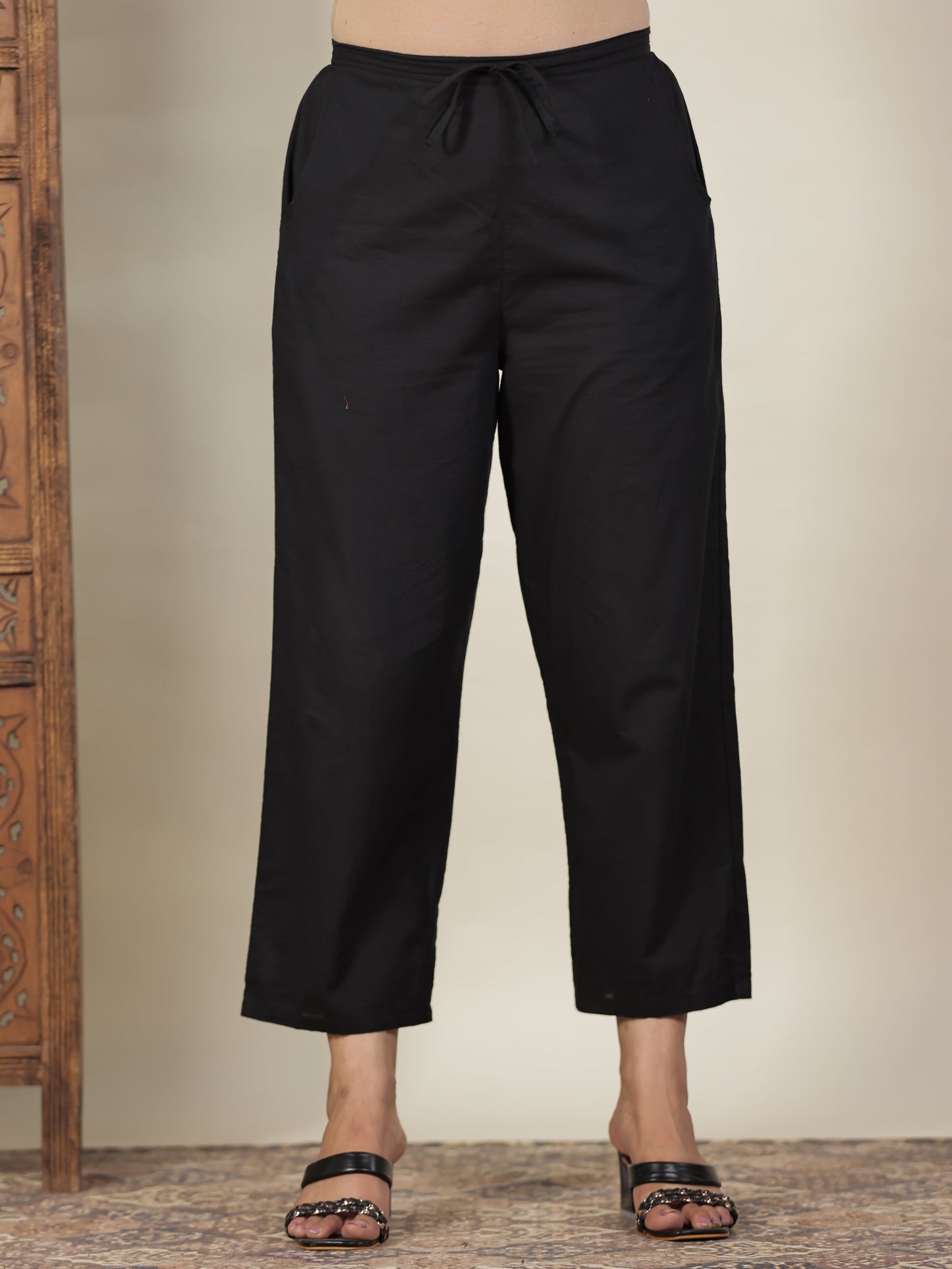 Embroidered Soft Cotton Floral Panelled Black Kurta