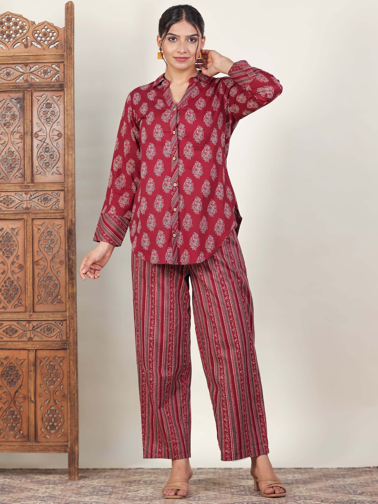 Soft Cotton Butti Straight Maroon Kurta