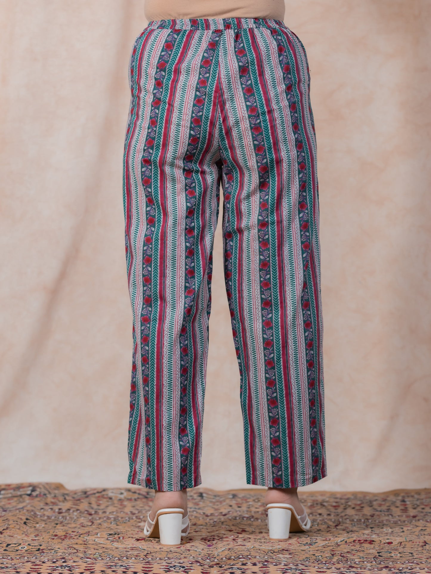 Soft Cotton Border print Green Straight Straight Trousers