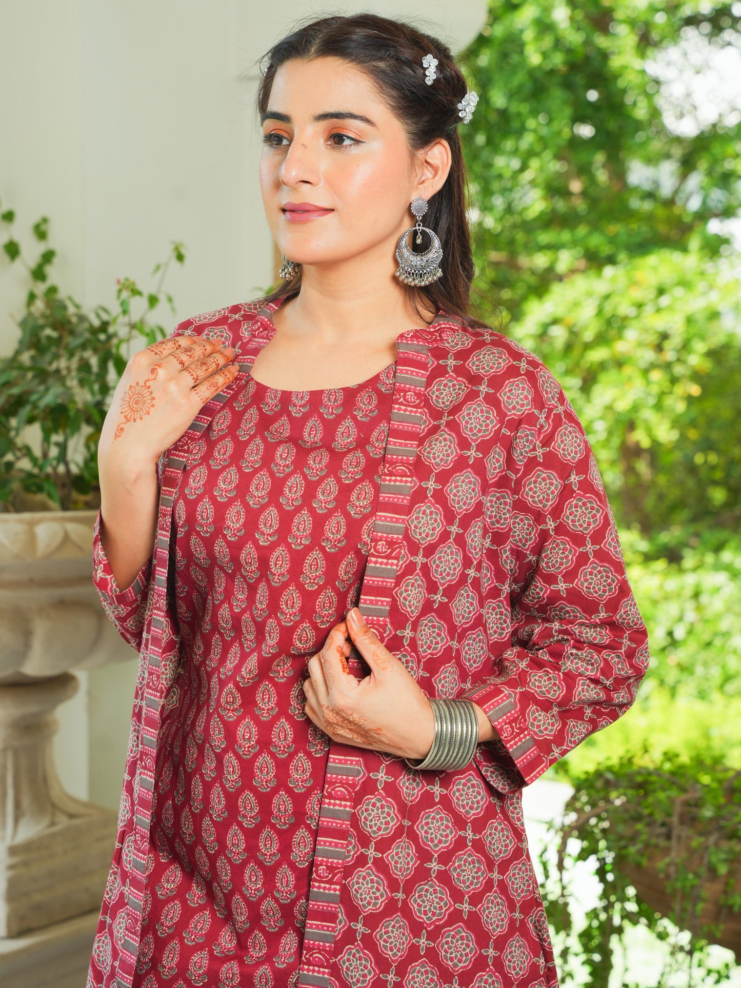 Soft Cotton Butti Straight Maroon Kurta