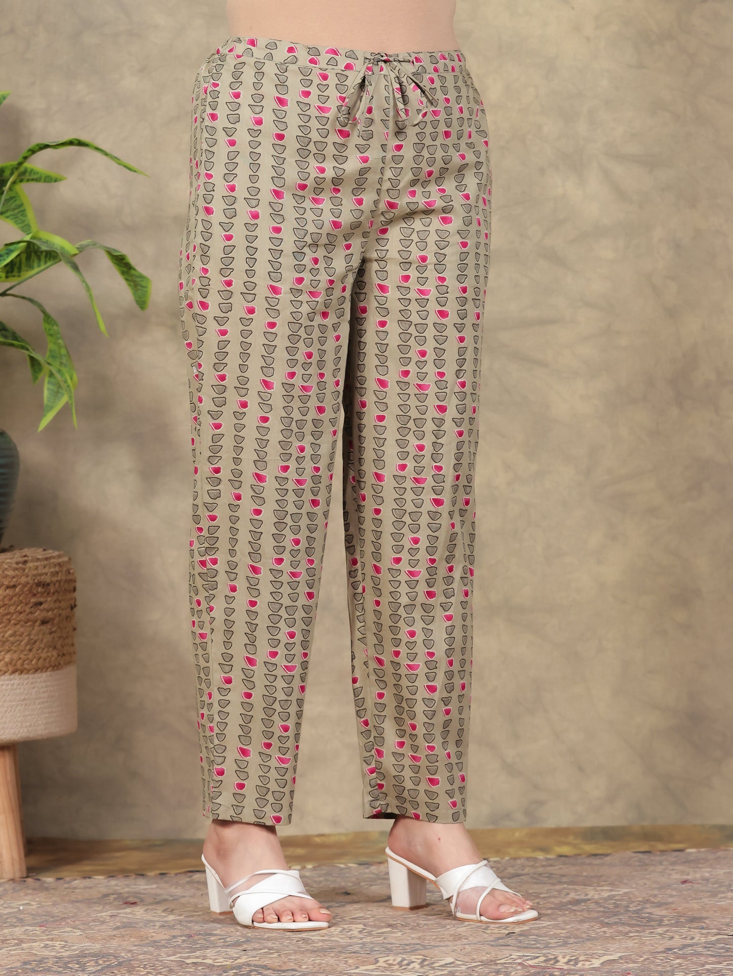 Soft Cotton Abstract Pink Tapered Trousers