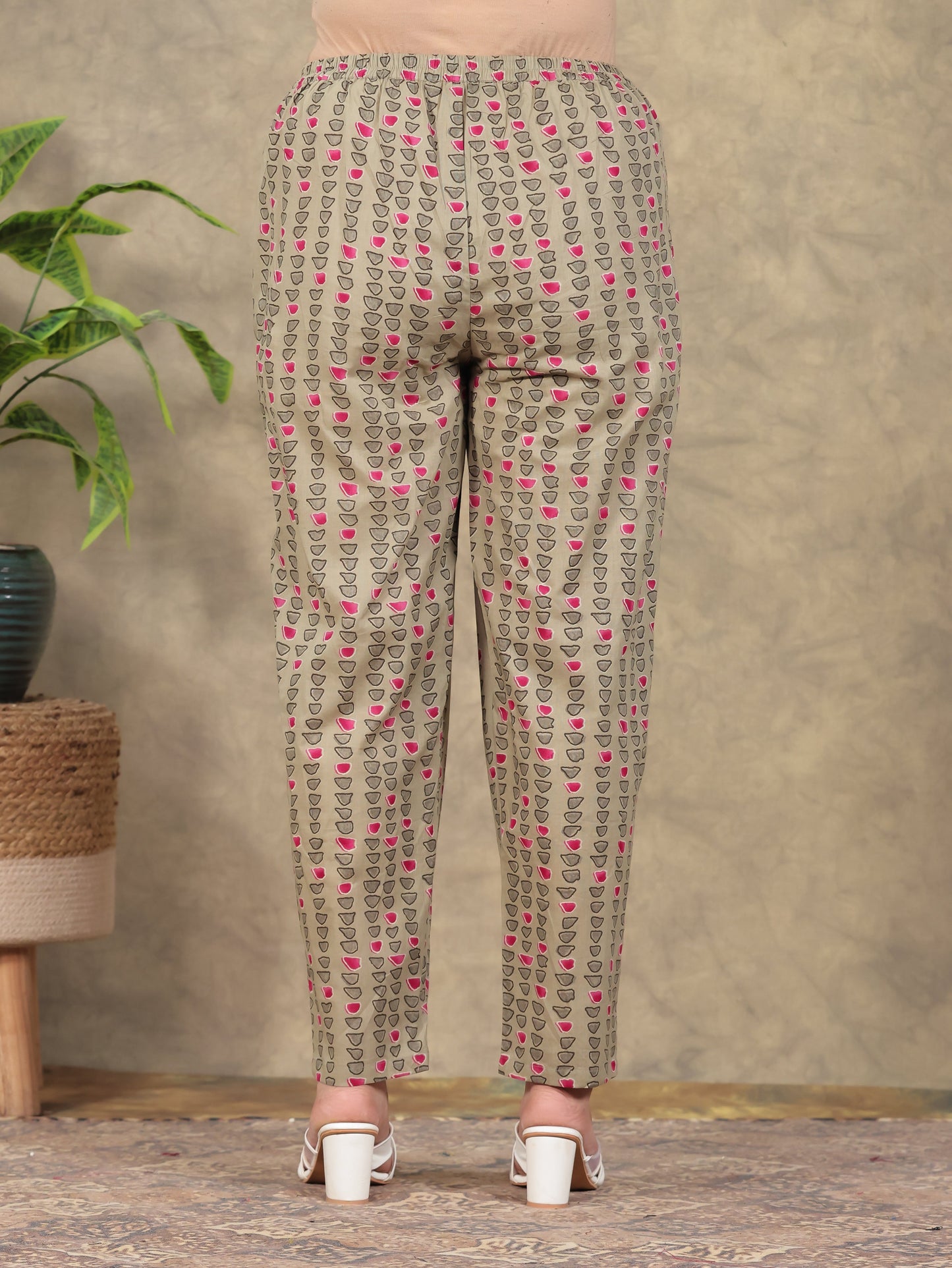 Soft Cotton Abstract Pink Tapered Trousers