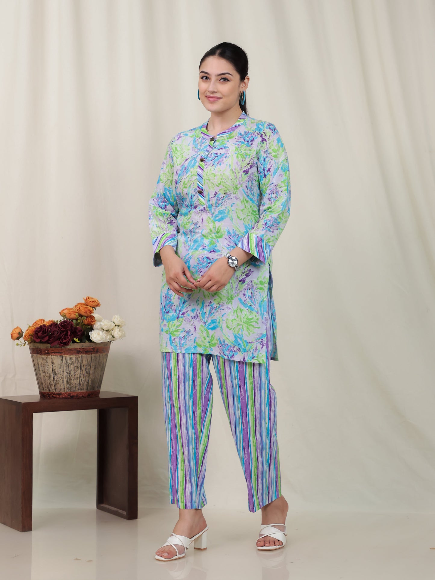 Soft Cotton Abstract Straight Purple Kurta