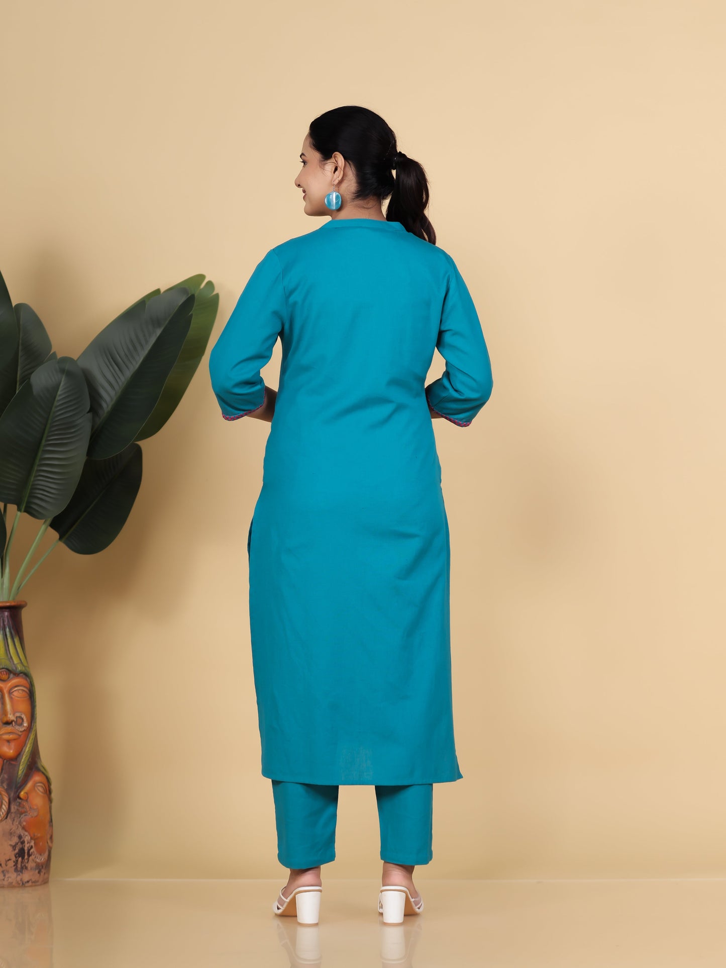 Embroidered Linen Cotton Solid Straight Teal Kurta