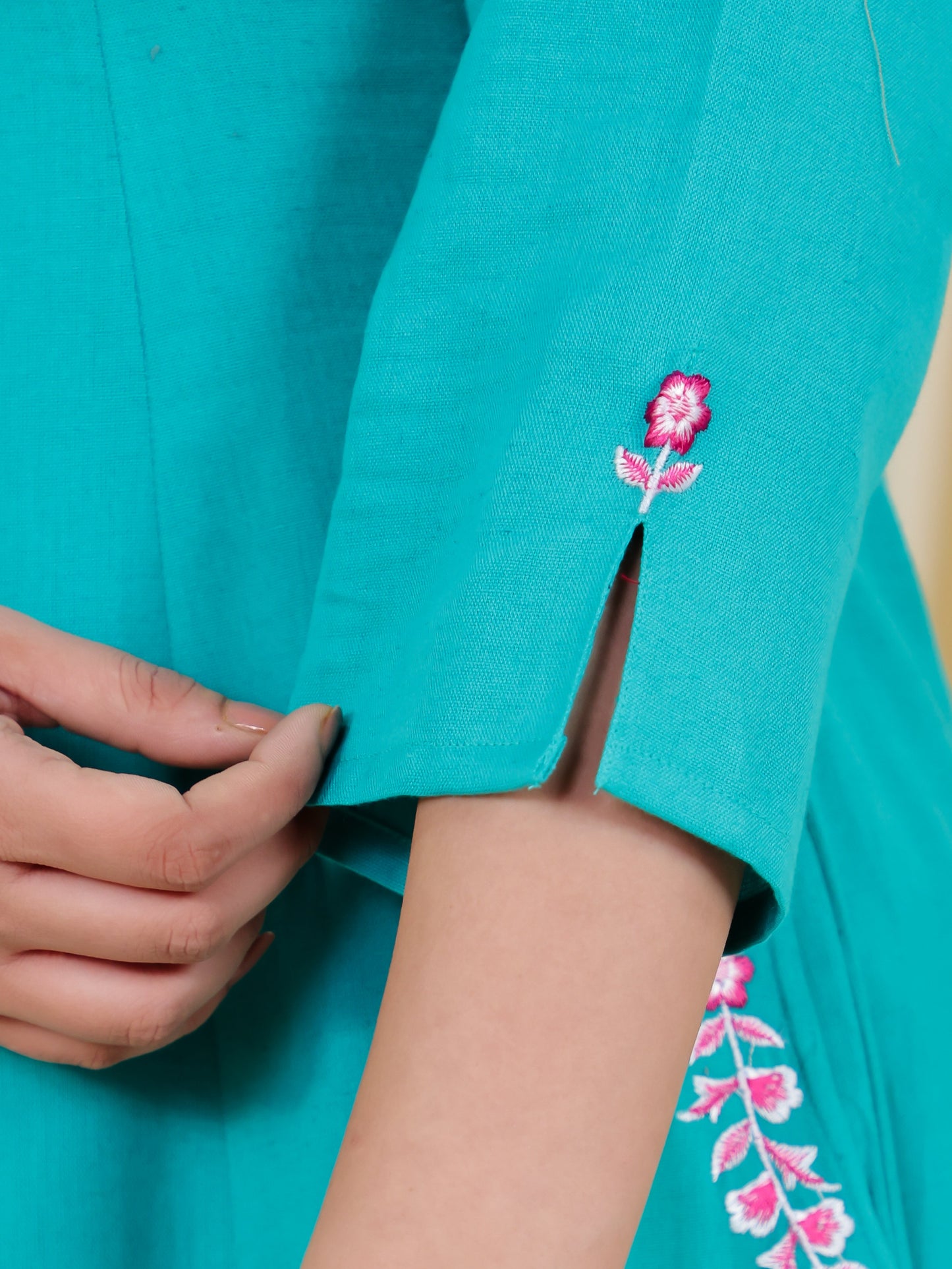 Embroidered Linen Cotton Solid Flared Green Kurta