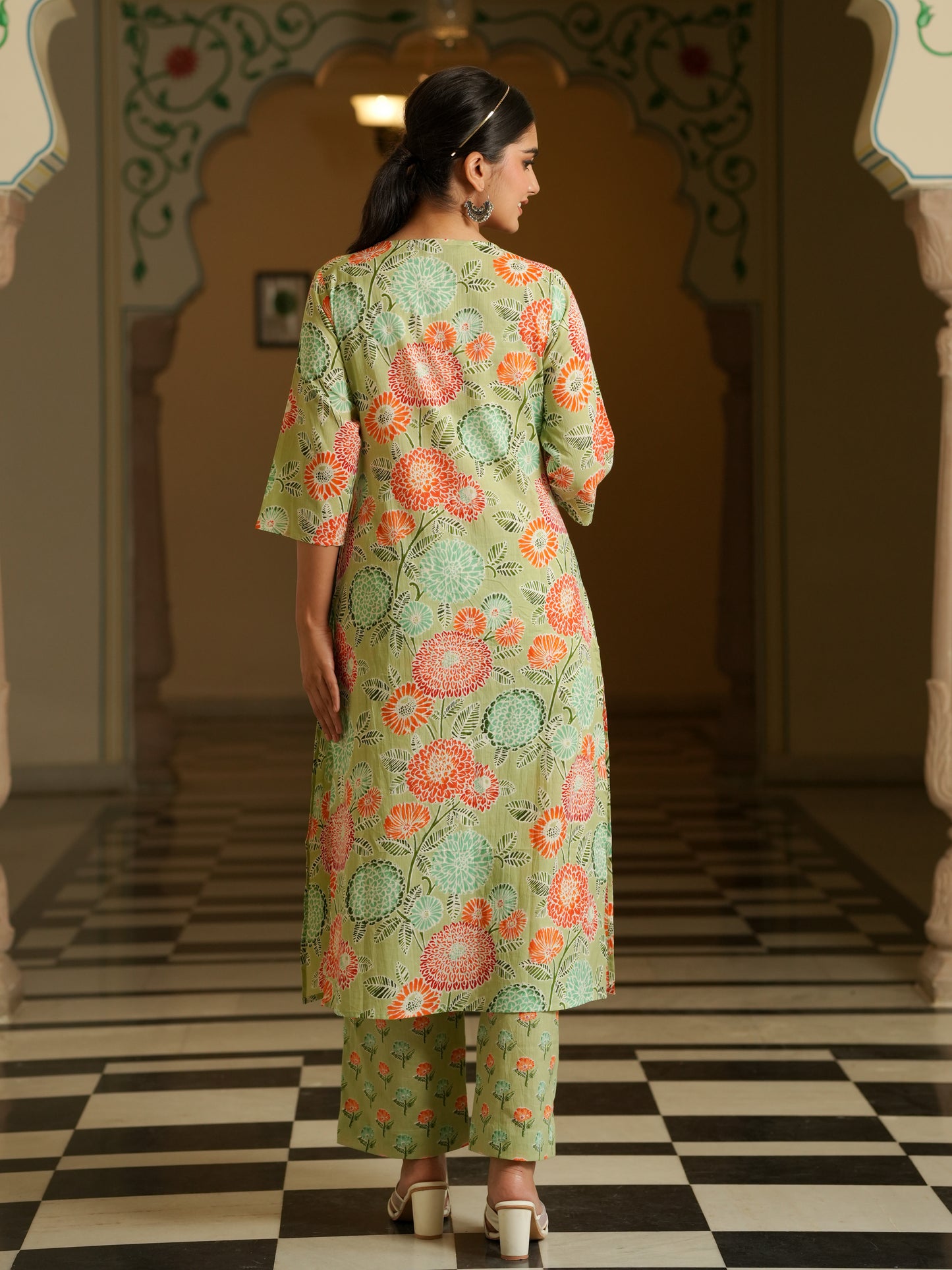 Embroidered Soft Cotton Floral Straight Green Kurta