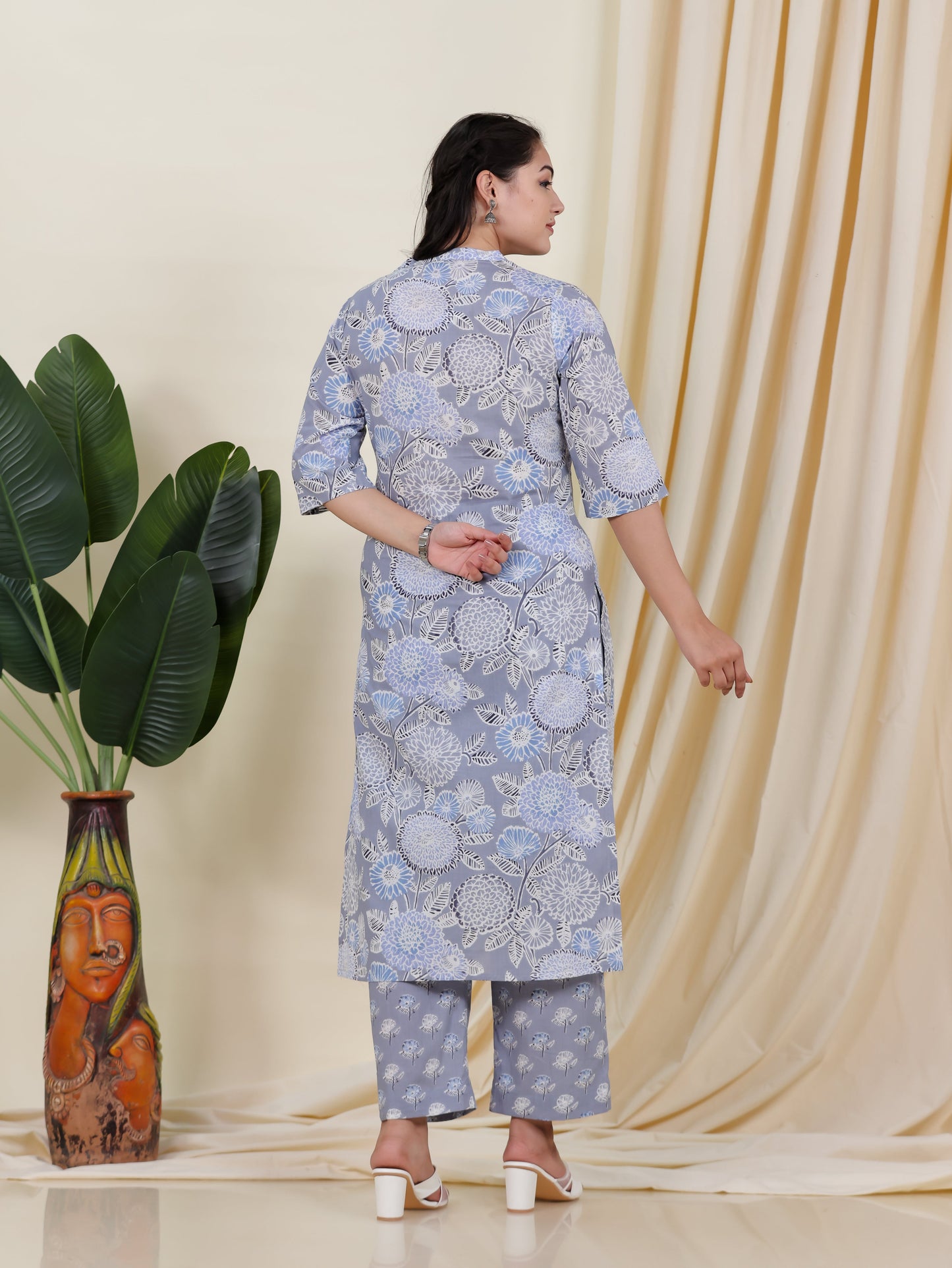 Soft Cotton Geometric Straight Blue Kurta