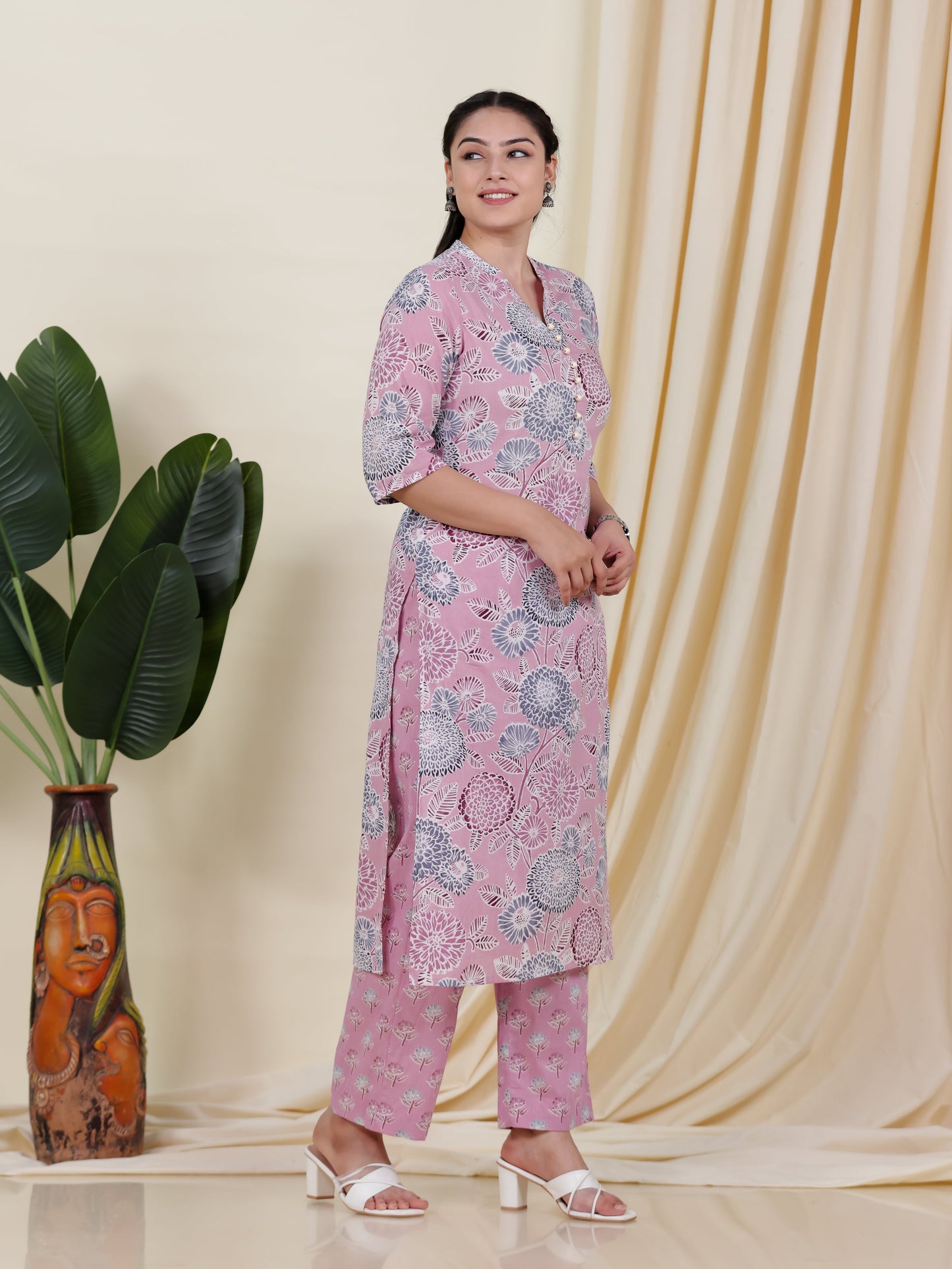 Soft Cotton Geometric Straight Pink Kurta